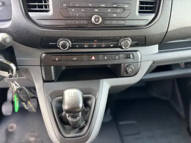 Peugeot Expert view 14