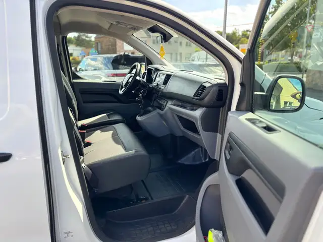 Peugeot Expert view 9