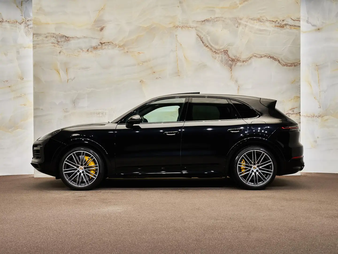Porsche Cayenne 4.0 Turbo S E-Hybrid, pano, tr.haak, 22", PDLS plu Schwarz - 2