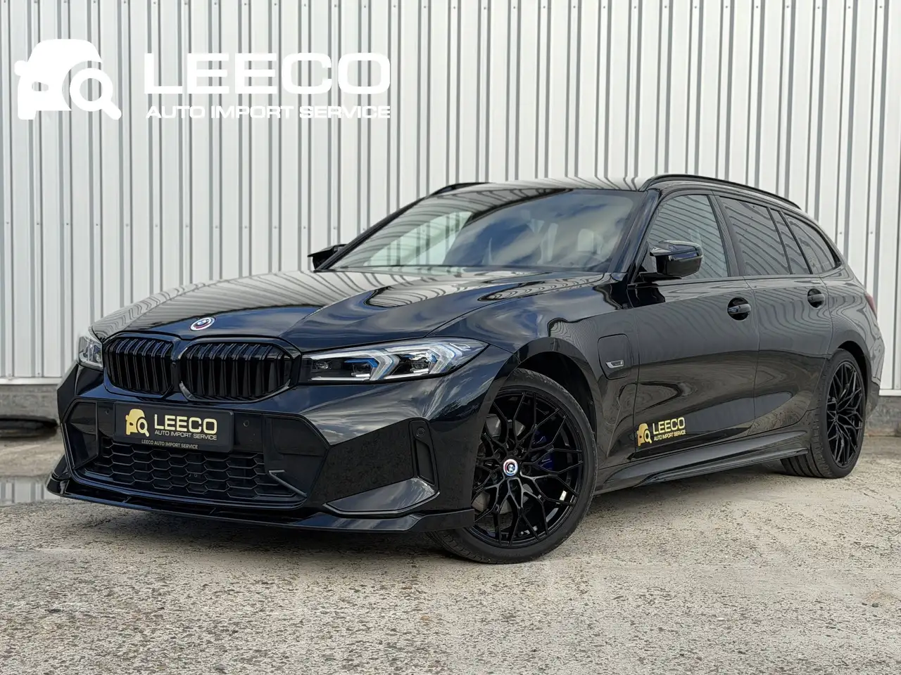 BMW 330