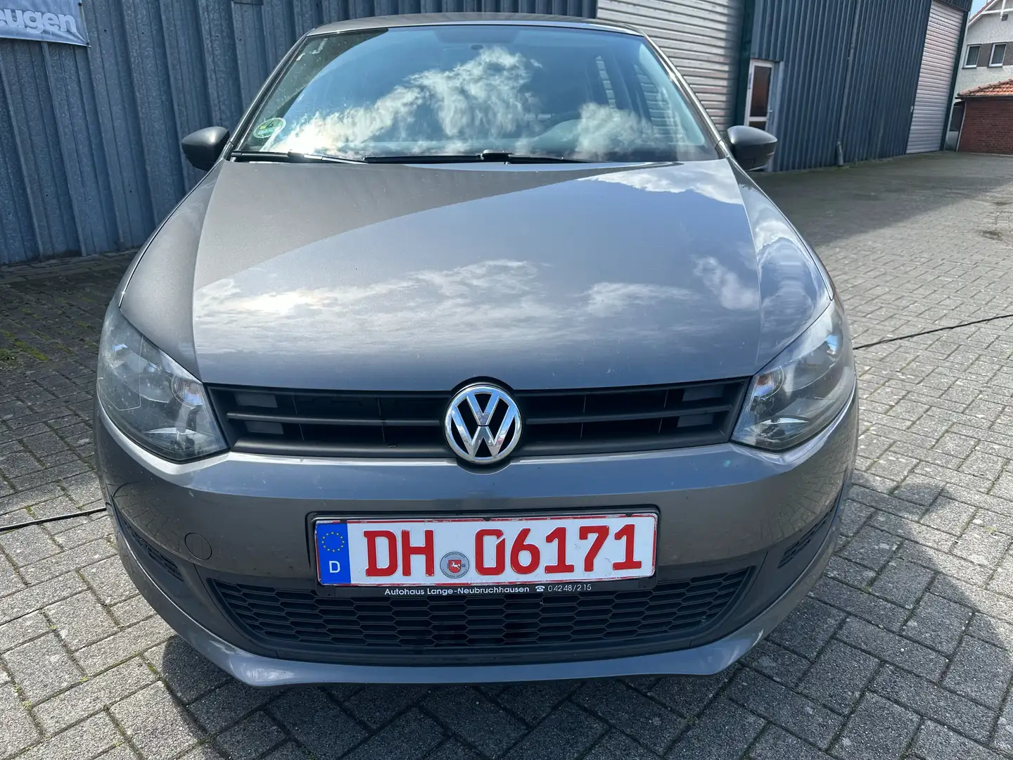Volkswagen Polo Trendline Grau - 1