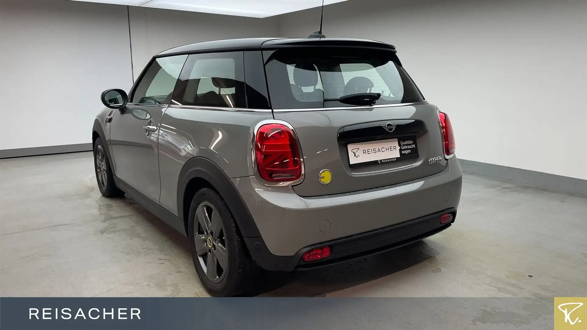 MINI Cooper SE A Essential-Trim Pano Navi HUD DA PA Grau - 2