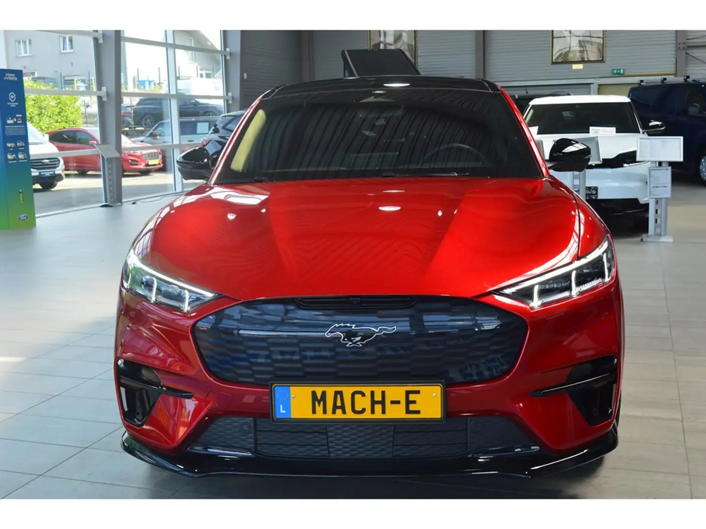 Ford Mustang Mach-E GT 99kWh Extended Range 487ch A1 GAR 06/2030 Rouge - 1