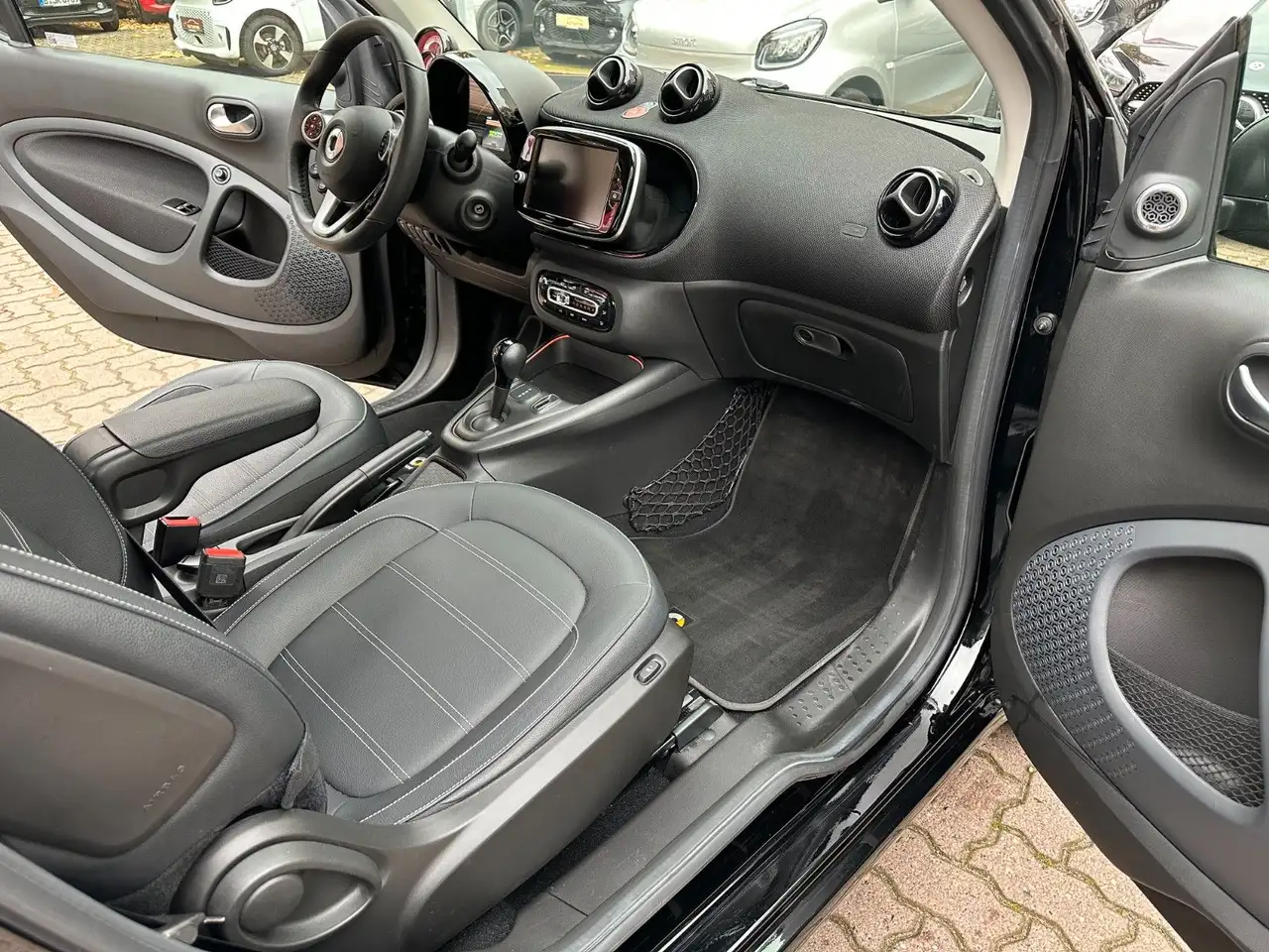 smart forTwo 2021 — фото 19