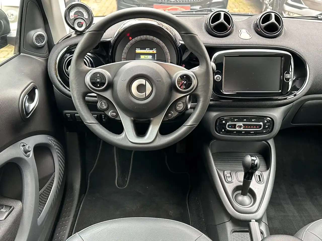 smart forTwo 2021 — фото 17