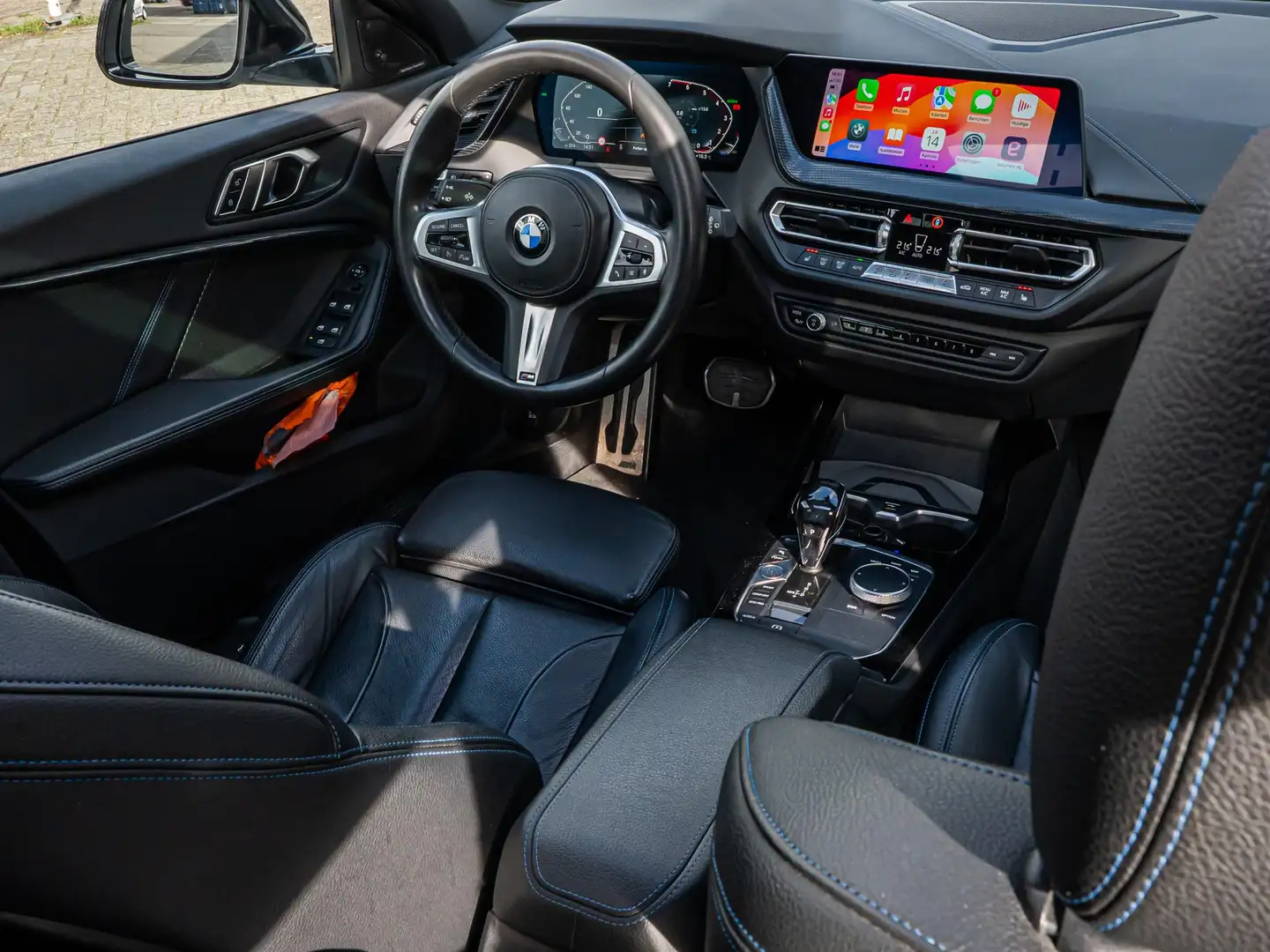 BMW 118 118i High Executive Pano HK Service incl 10/29 Weiß - 2