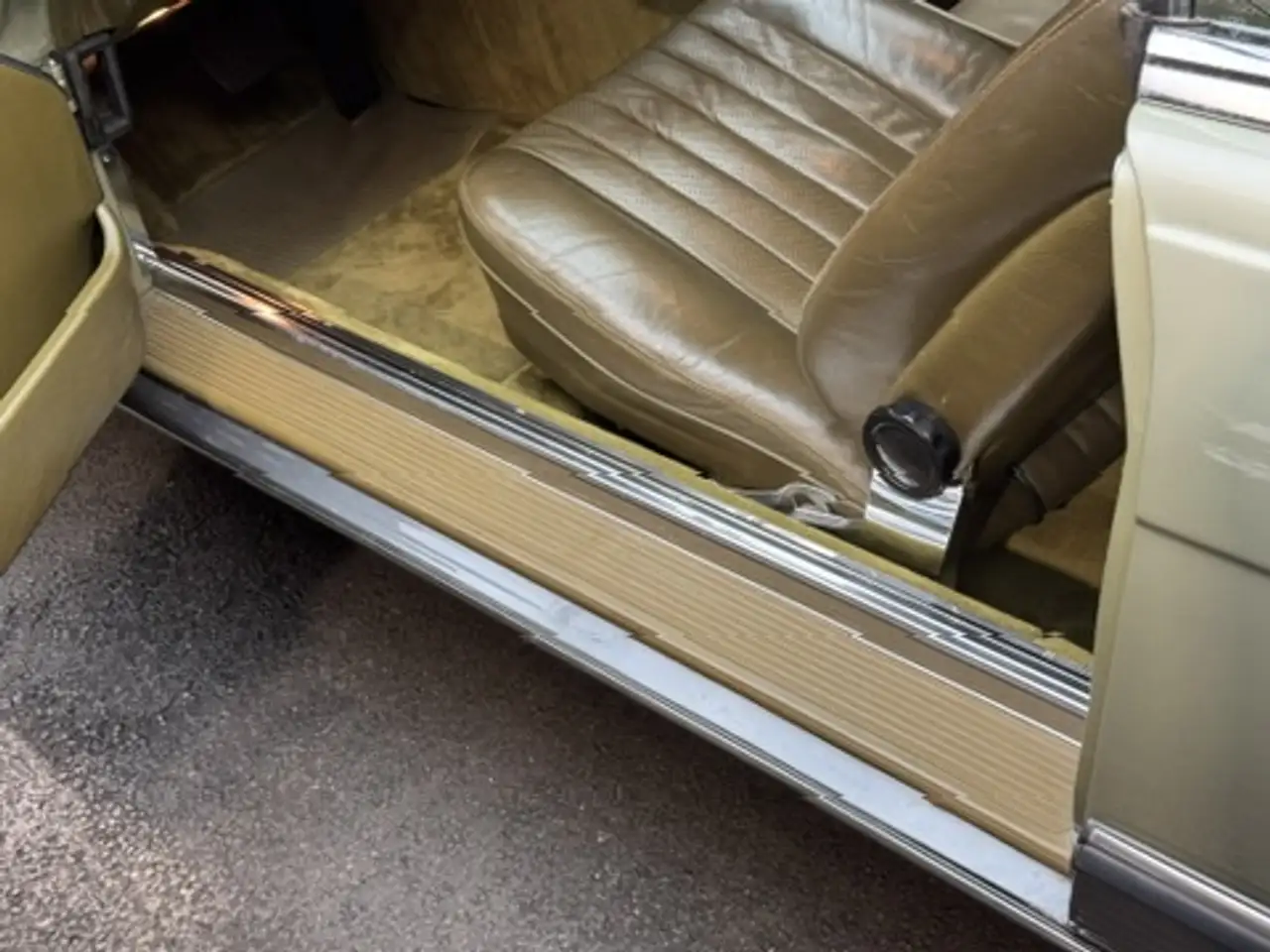 Mercedes-Benz SLC 450 volle Historie, Sammlungszustand, SD, Sportfahwerk, foto 12