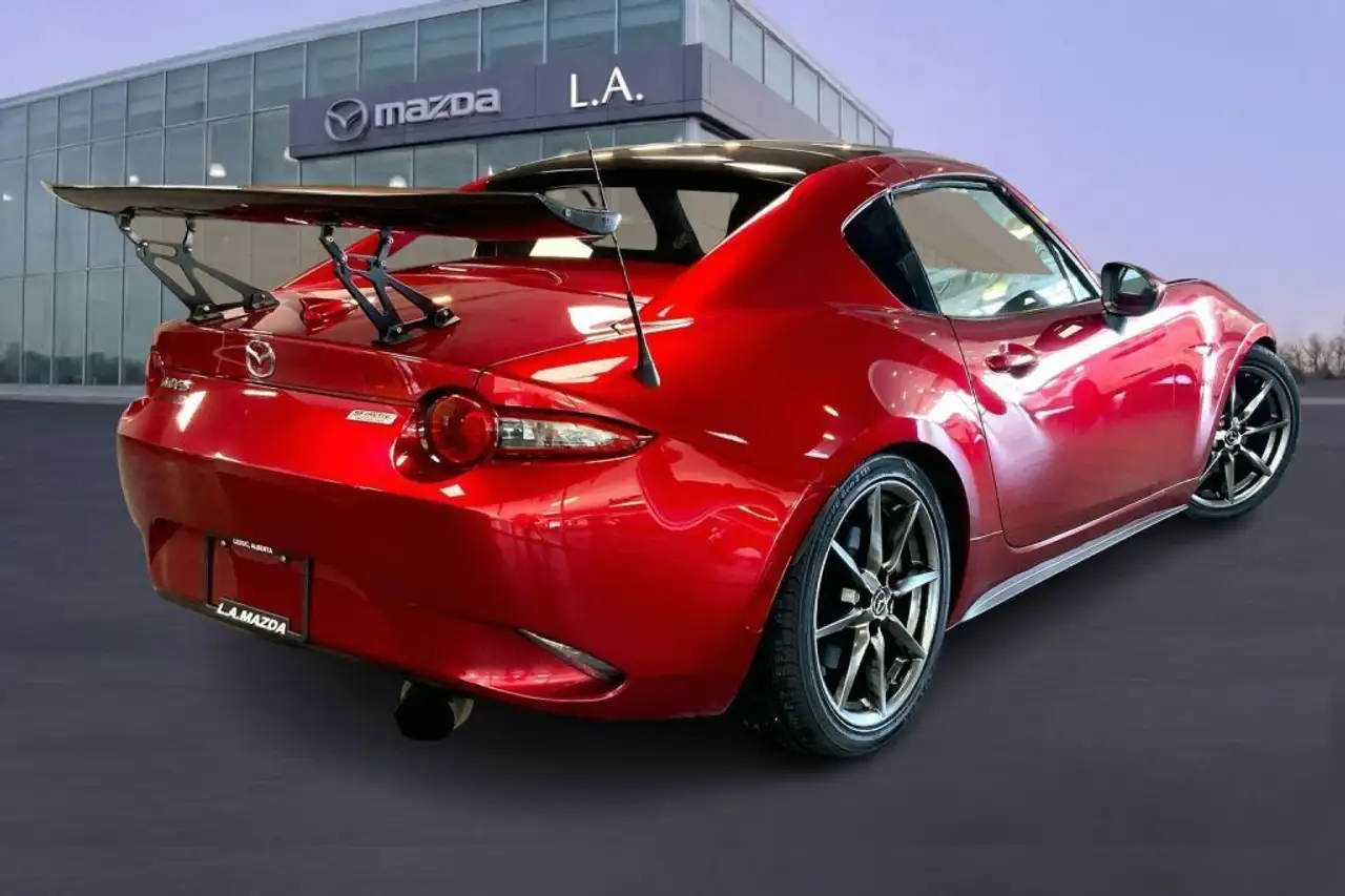 Mazda MX-5 Miata снимка Mazda MX-5 Miata