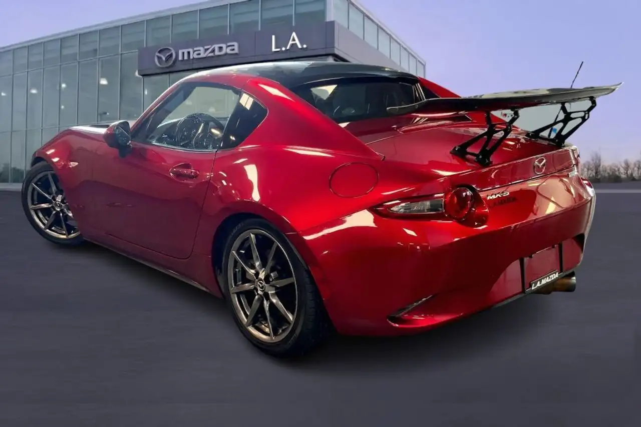 Mazda MX-5 Miata снимка Mazda MX-5 Miata