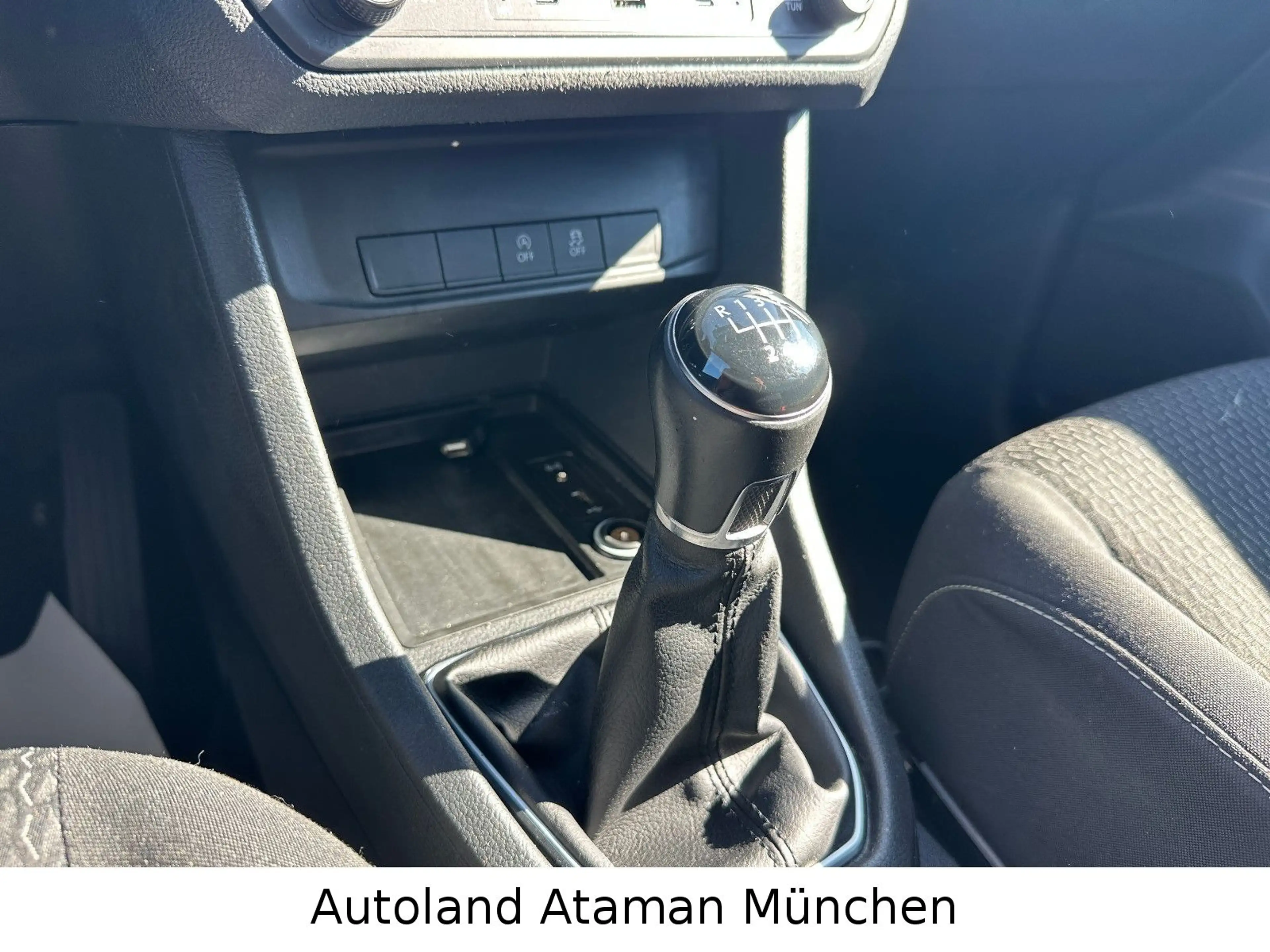Volkswagen Caddy Maxi 2.0 TDI *4Motion* 7-Sitze /Navi/Eur6 — photo 14