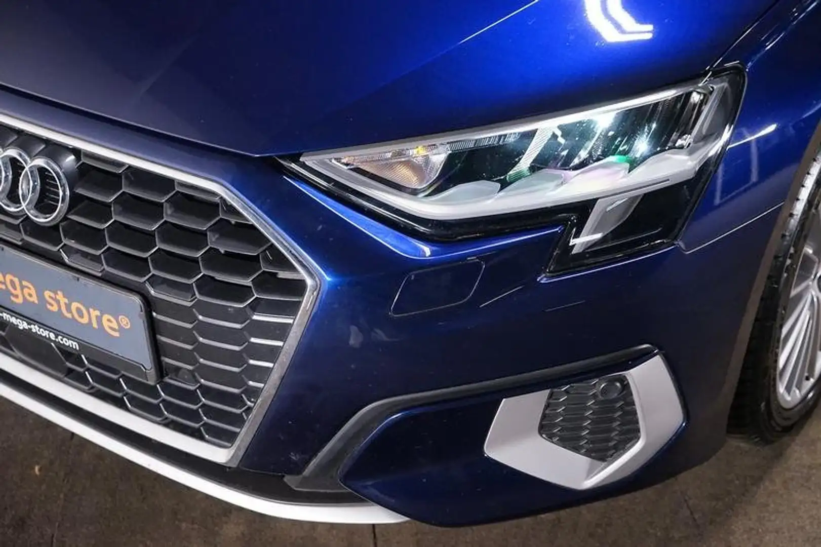 Audi A3 Sportback 35 1.5 TFSI advanced Kamera/Navi/RFK/Vir Синий - 2