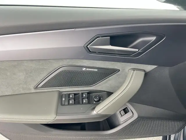 Cupra Leon view 11