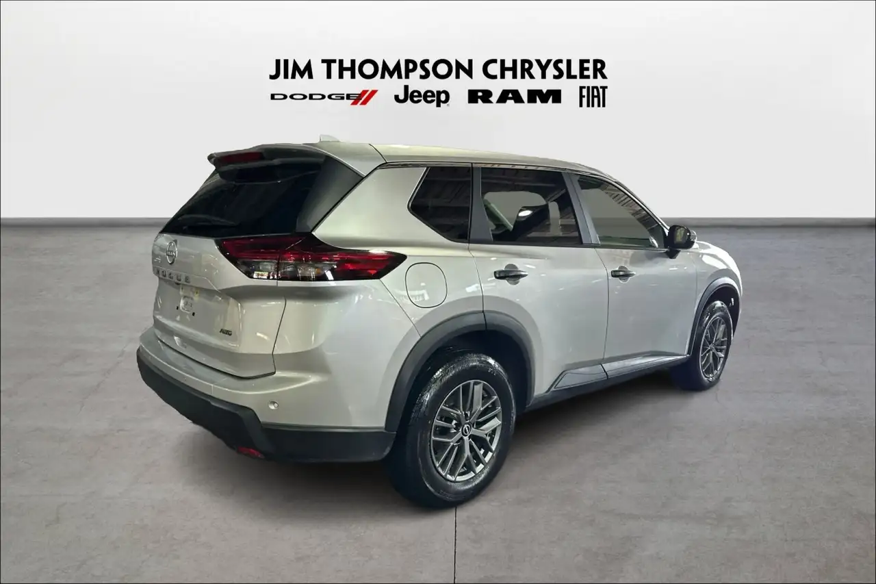 Nissan Rogue снимка Nissan Rogue