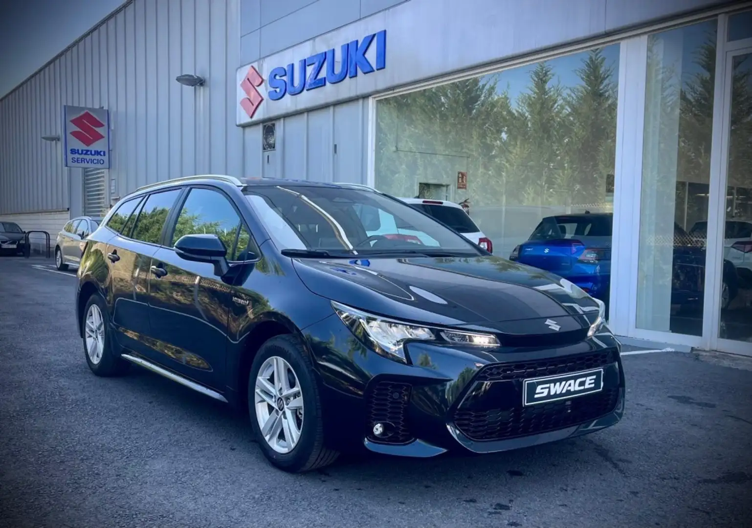 Suzuki Swace 1.8 HEV GLE AUTO 140 5P Negro - 1