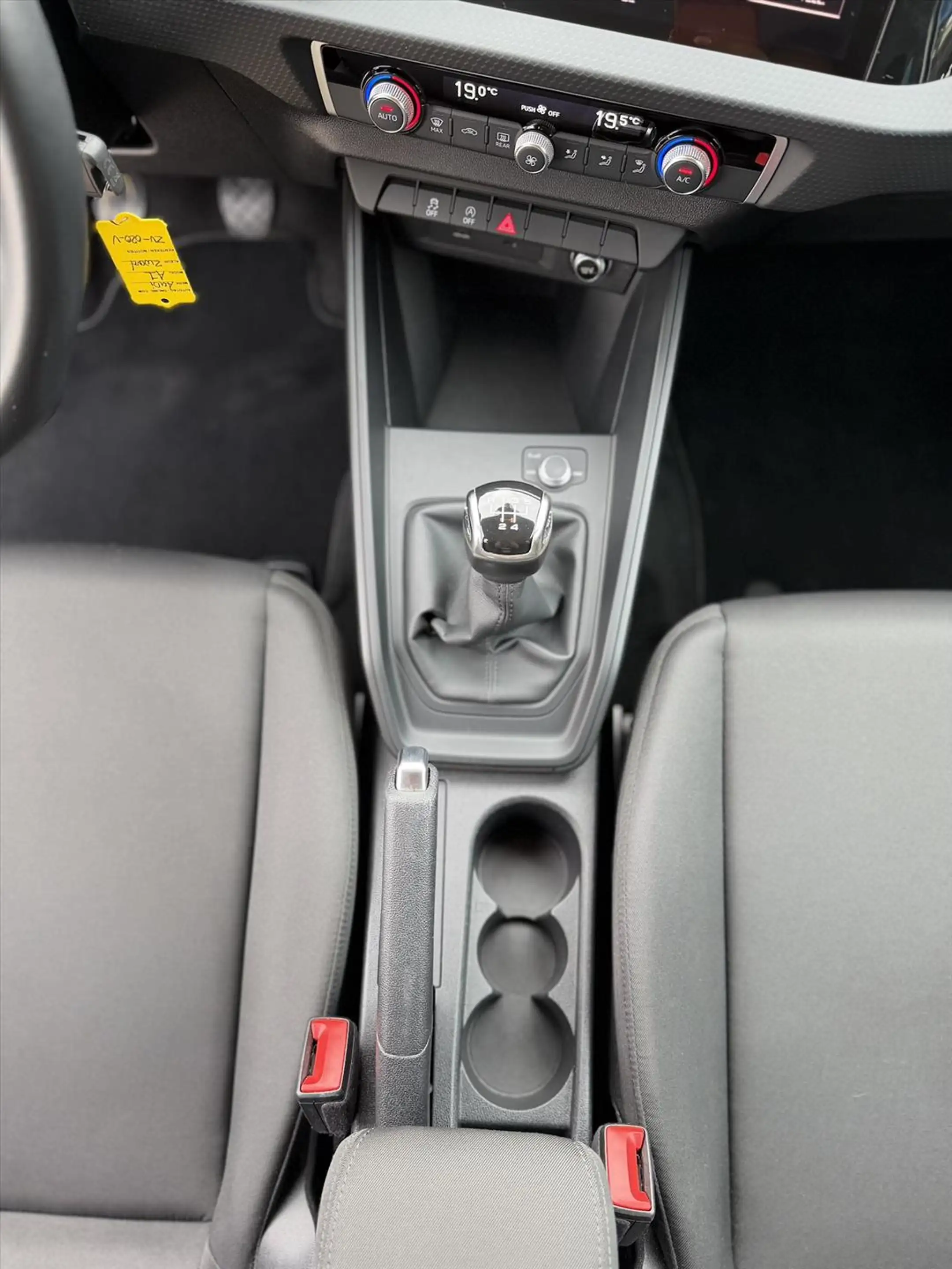 Audi A1 Sportback 25 TFSI|Virtual|A/c|CarPlay|LaneAssist — photo 21