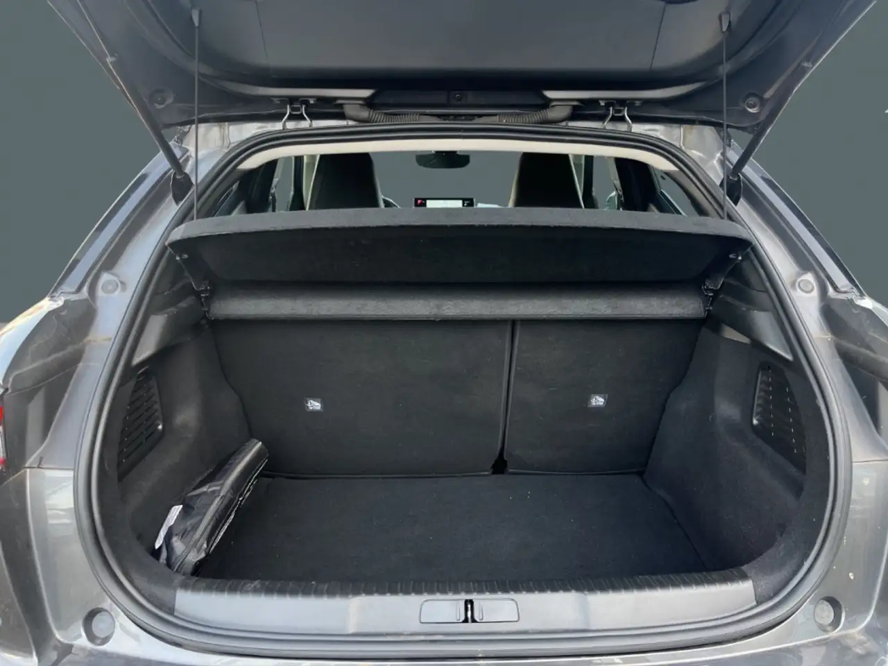 DS Automobiles DS 3 Crossback Louvre ACC LED Kamera Standheizung UVP: 51485€ 19