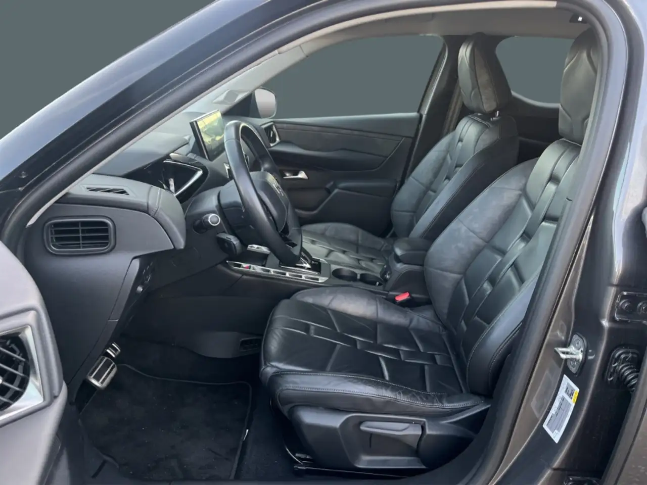 DS Automobiles DS 3 Crossback Louvre ACC LED Kamera Standheizung UVP: 51485€ 9