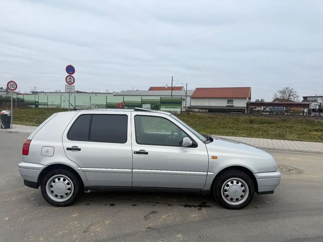 Volkswagen Golf 3 1.6 AUTOMATIK+LEDER+SCHIEBEDACH+KLIMA*, foto 6