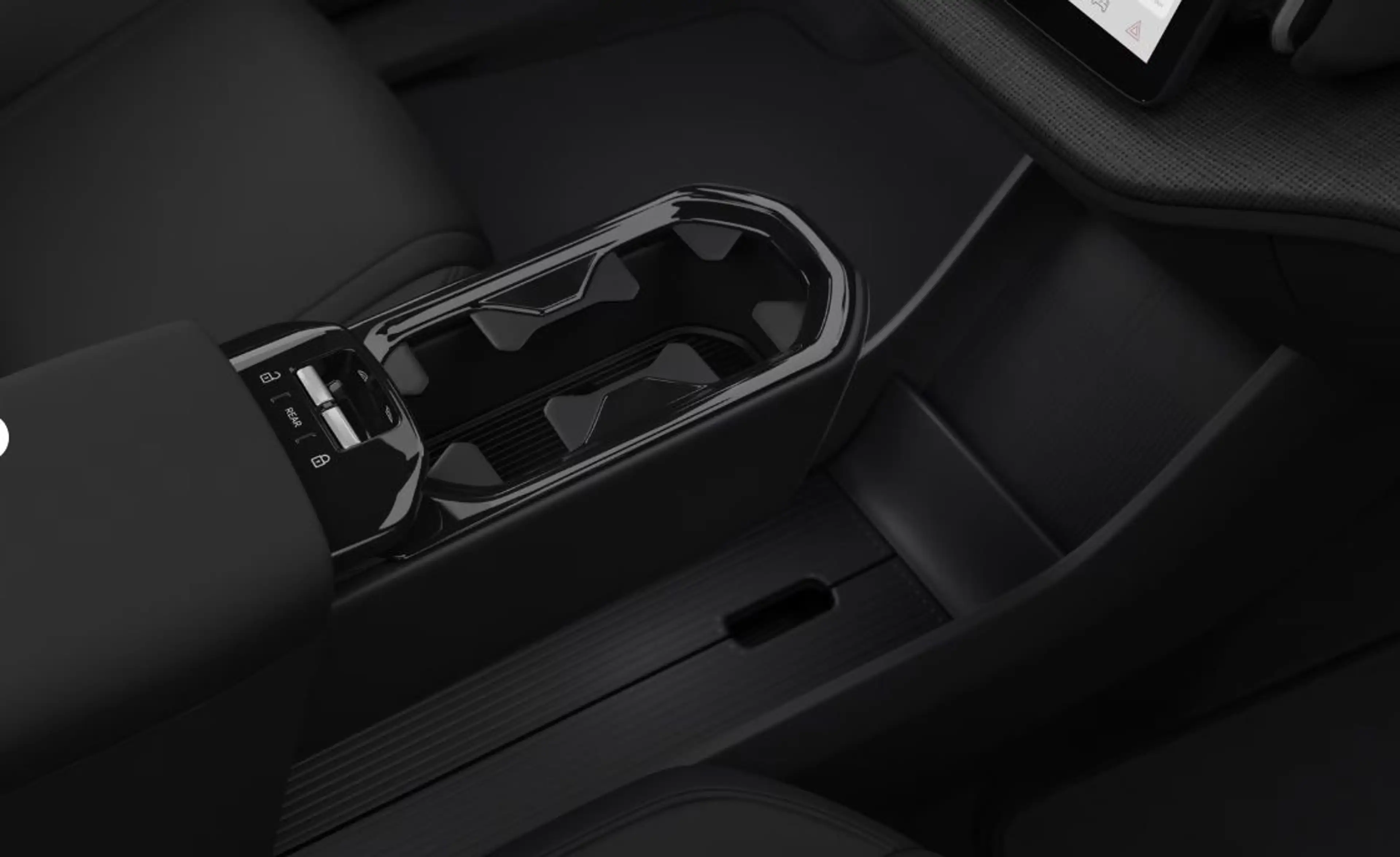 Volvo EX30 P3 Long Range RWD Plus Pure Electric ACC+LM — photo 17