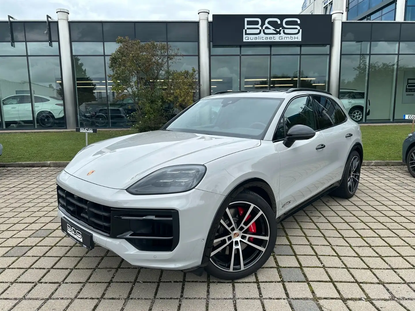 Porsche Cayenne GTS ACC,PANO,BOSE,LUFT,AHK,SPORTCRP,Usw Grau - 2