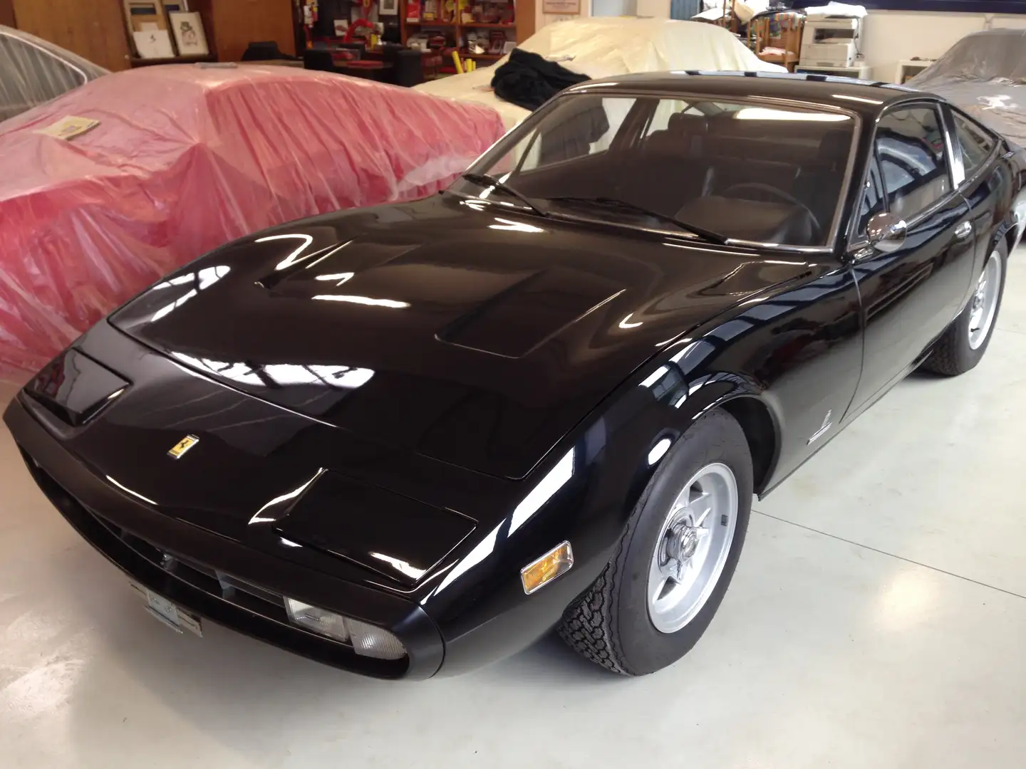 Ferrari 365 GTC/4 Negro - 1