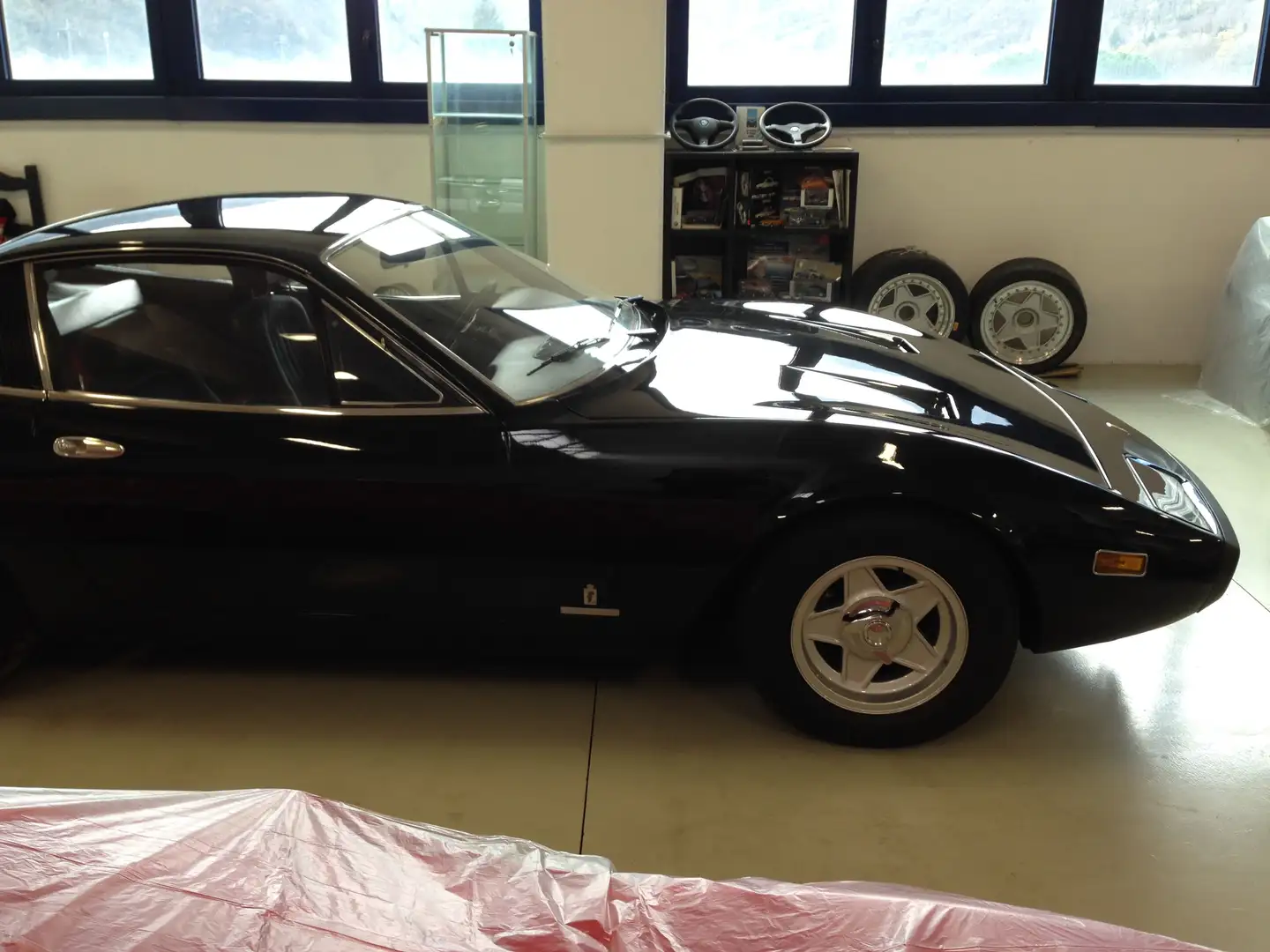 Ferrari 365 GTC/4 Czarny - 2