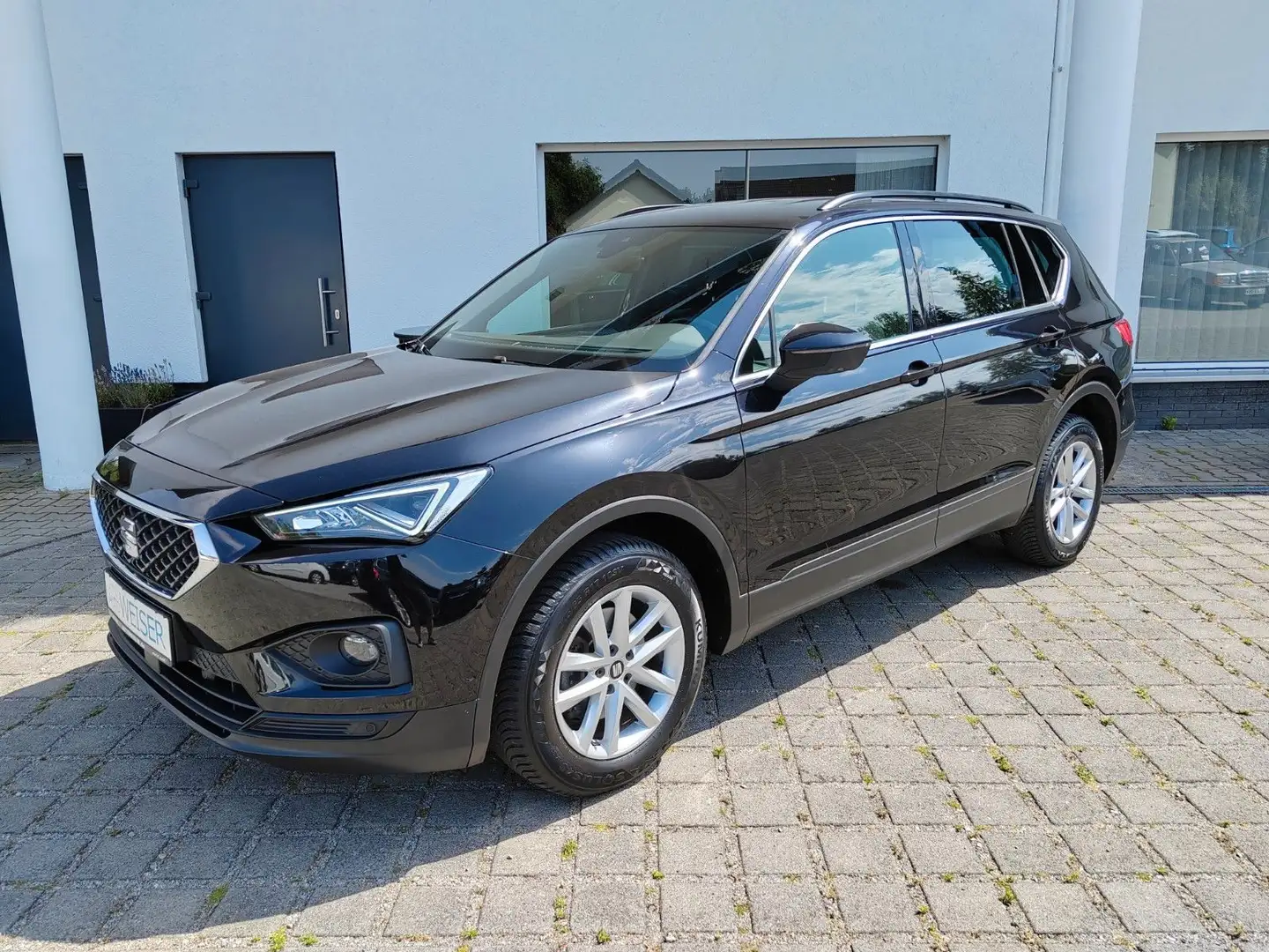 SEAT Tarraco Style *NAVI*SITZHEIZ*LED*DAB*CARPLAY*PDC Schwarz - 2