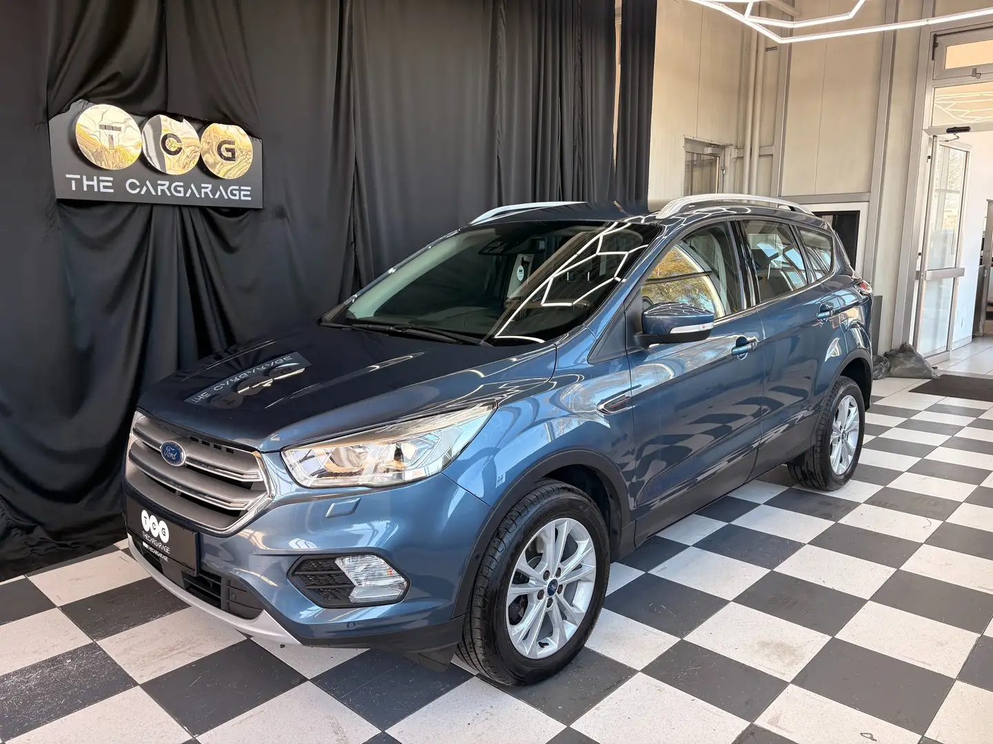 Ford Kuga Titanium - 1