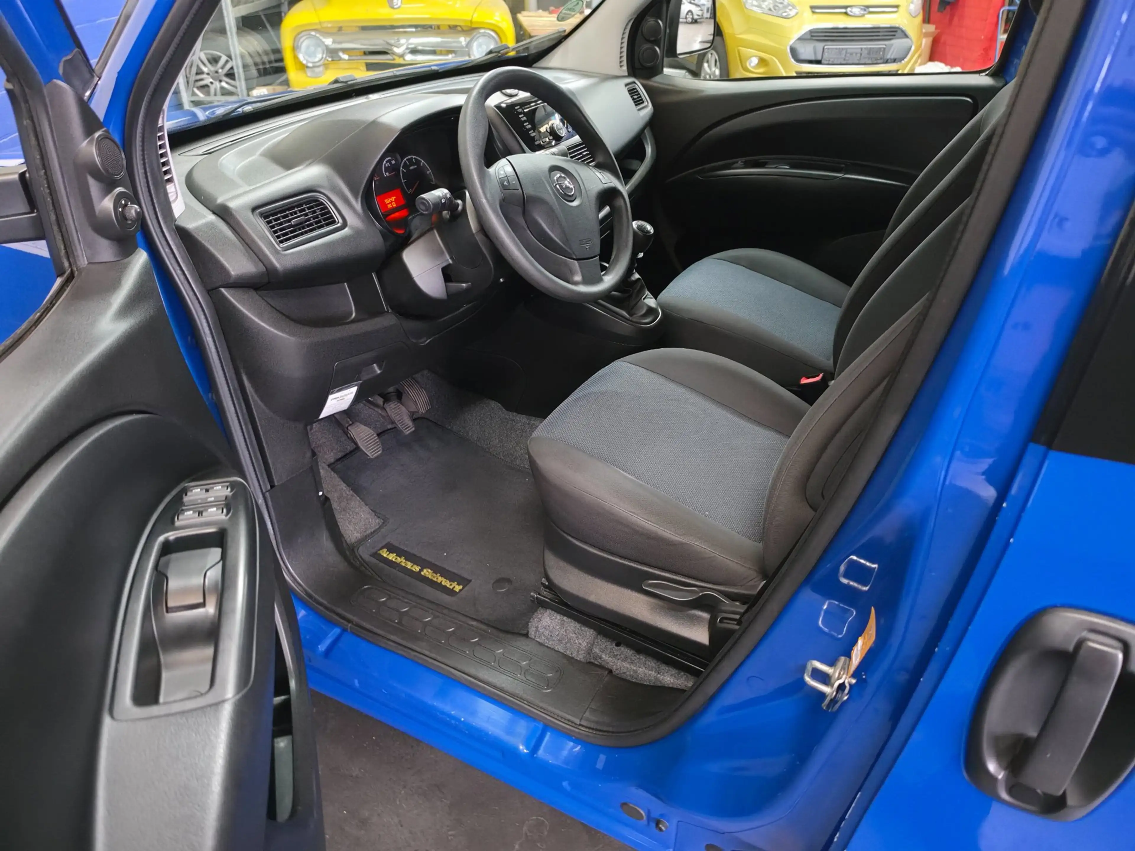 Opel Combo Tour 1.4 L1H1 ecoFLEX Cosmo — photo 5