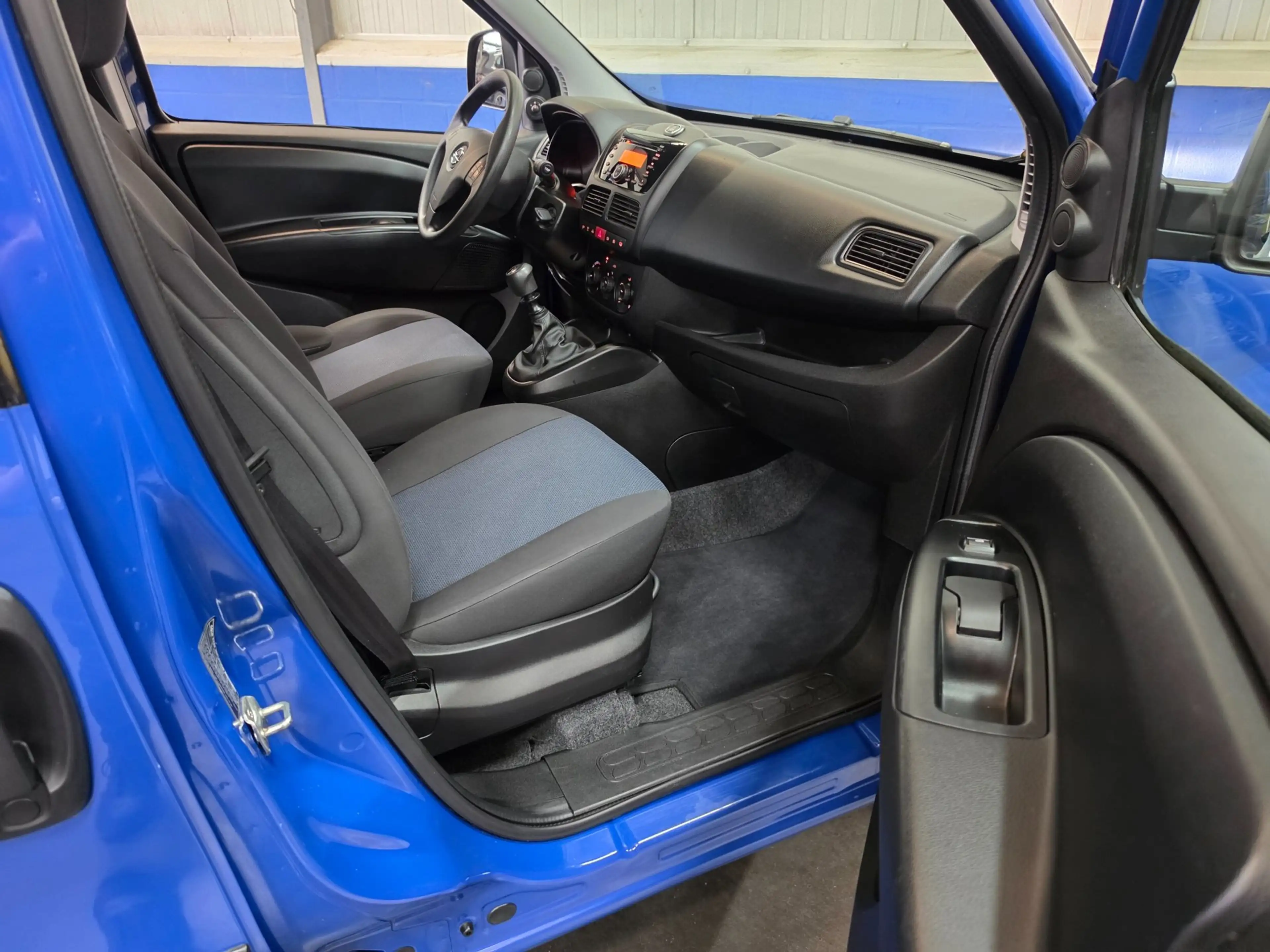 Opel Combo Tour 1.4 L1H1 ecoFLEX Cosmo — photo 10