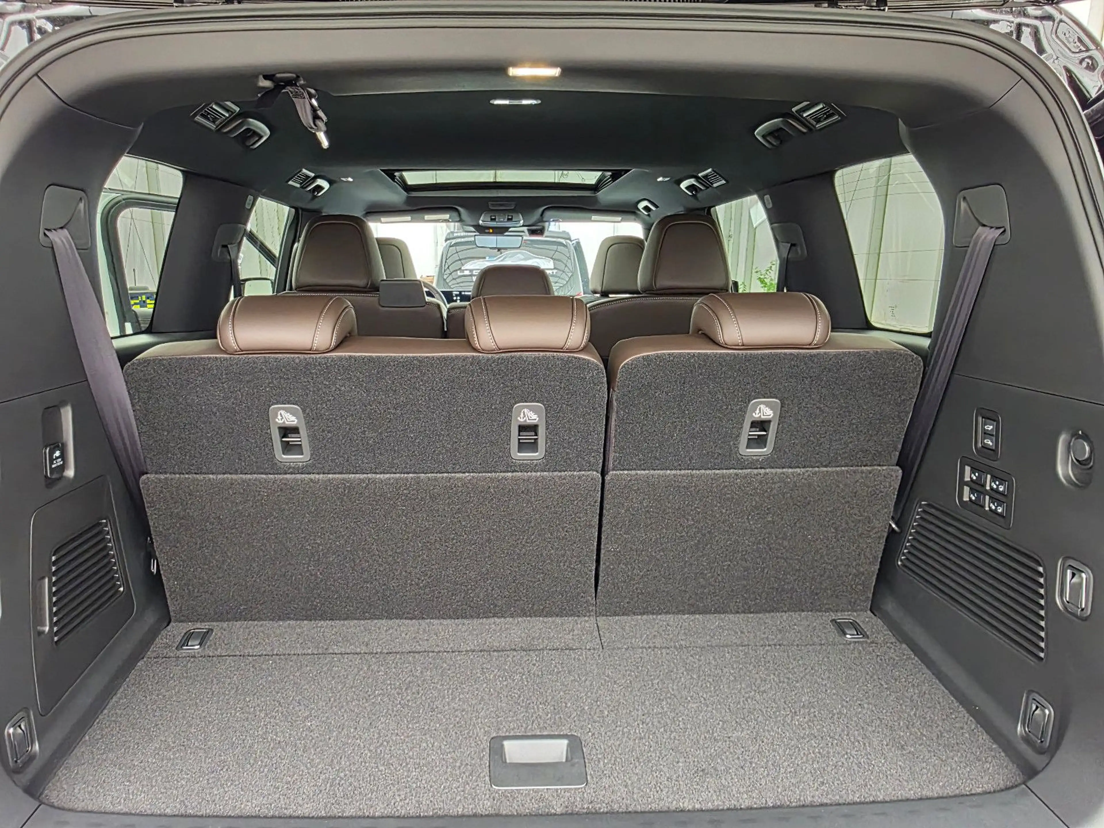 Nissan Patrol Armada PLATINUM RESERVE Export Price Out of EU! — photo 7