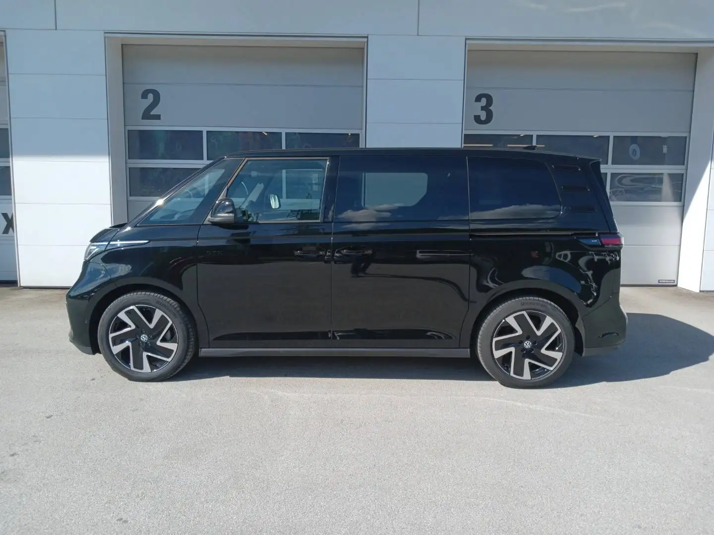 Volkswagen ID. Buzz 4Motion GTX 79kWh GTX Schwarz - 2