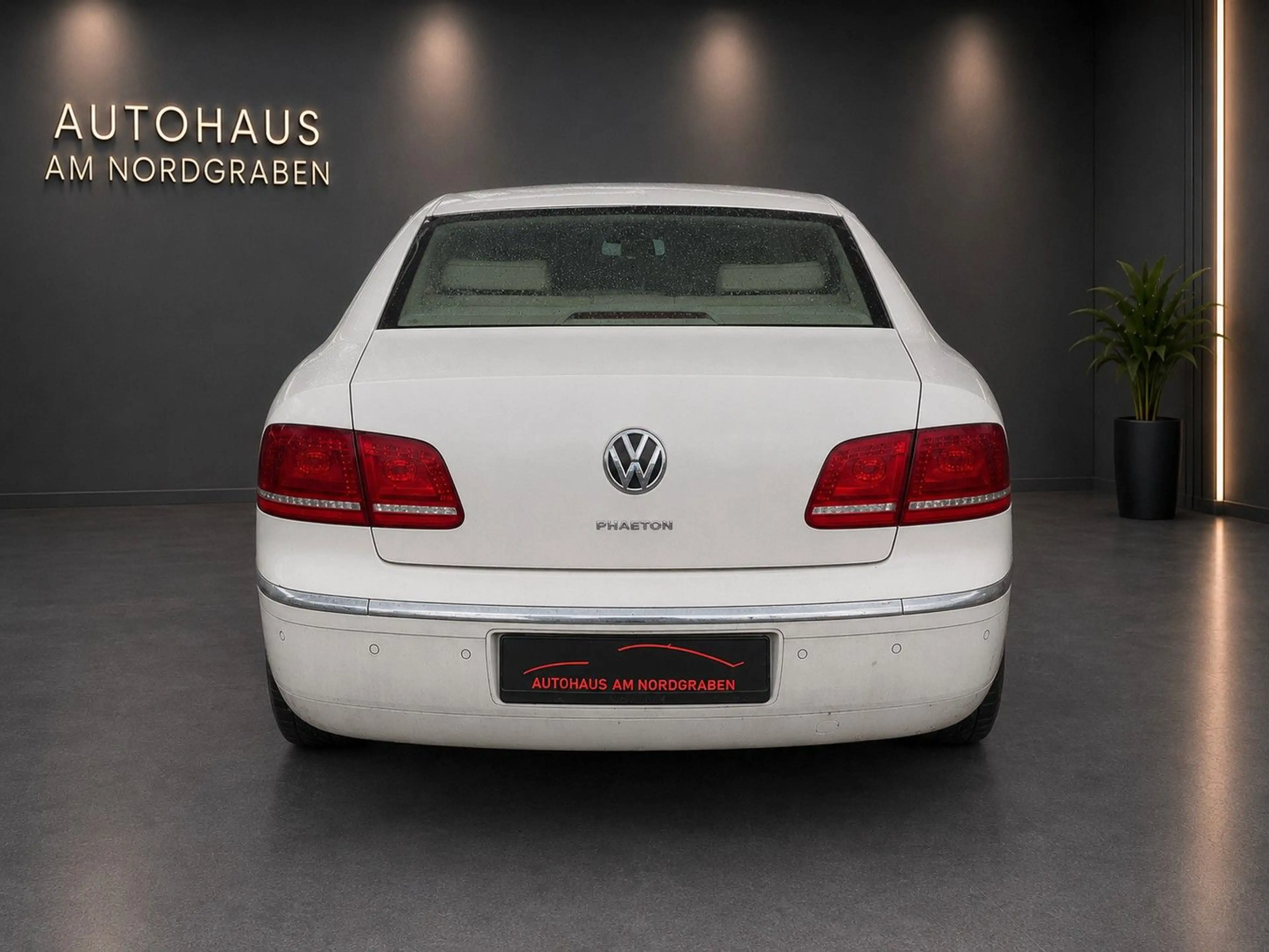 Volkswagen Phaeton V6 TDI 5-Sitzer 4Motion — photo 3