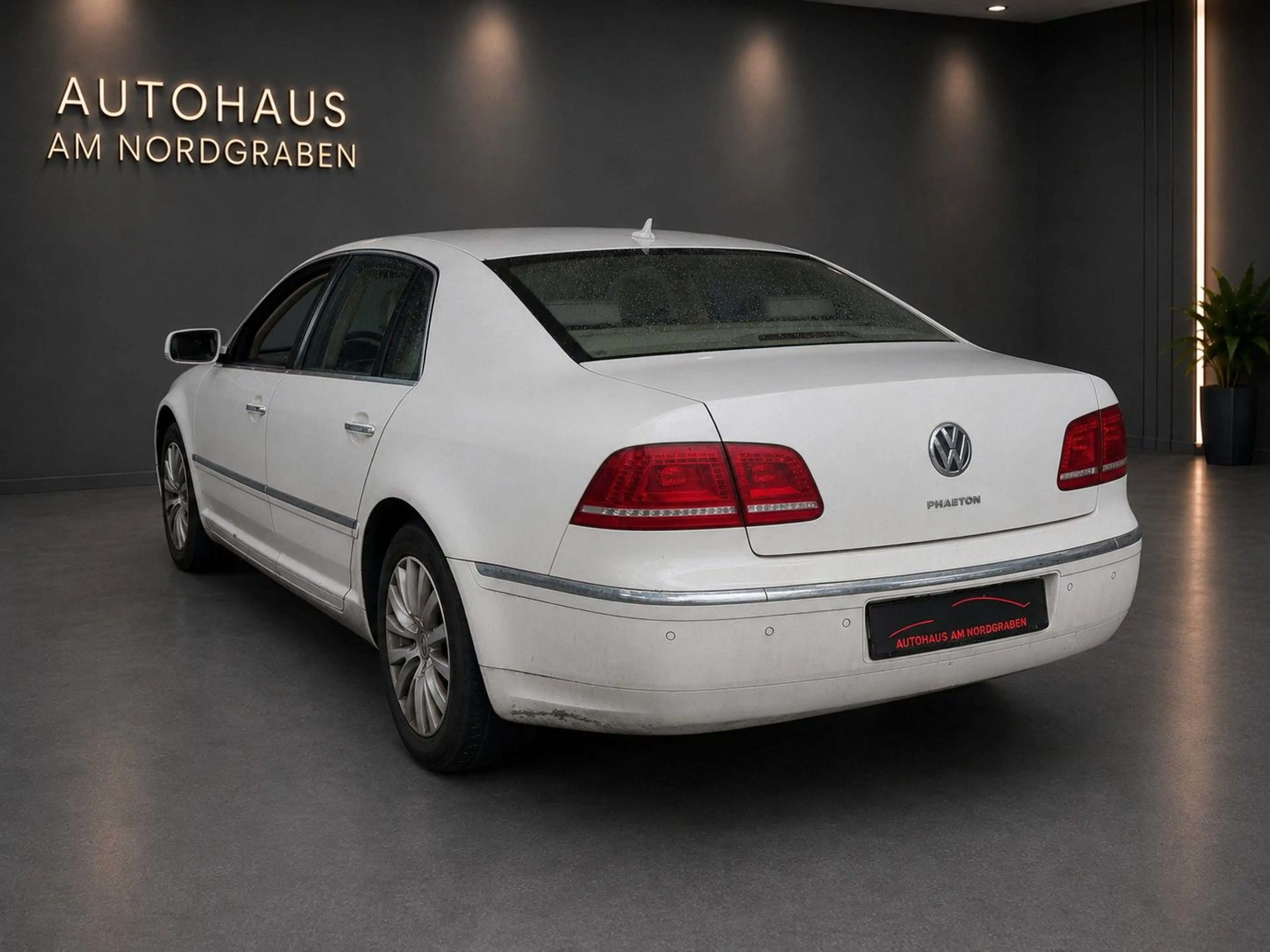 Volkswagen Phaeton V6 TDI 5-Sitzer 4Motion — photo 4
