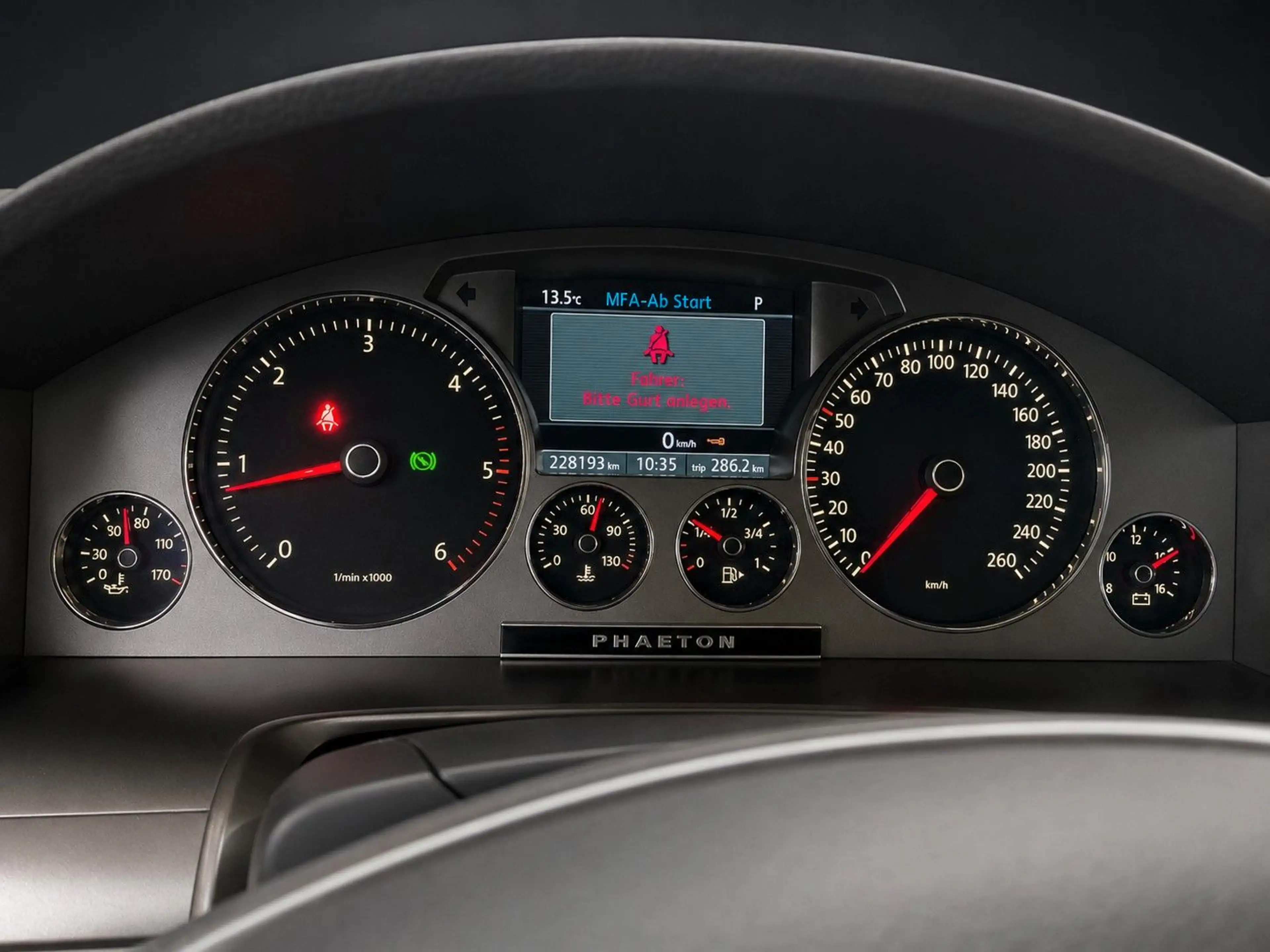 Volkswagen Phaeton V6 TDI 5-Sitzer 4Motion — photo 11