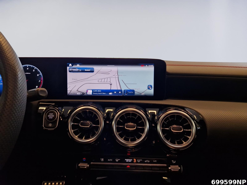 Mercedes-Benz CLA 35 AMG 4M Pano Night DISTRONIC MULTIBEAM — photo 12