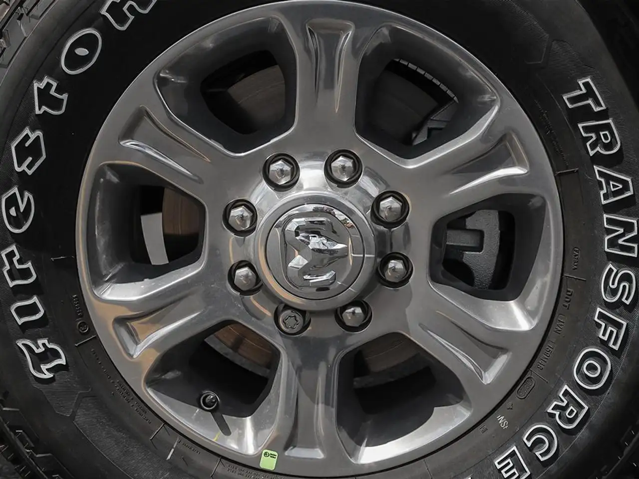 RAM 2500 снимка RAM 2500