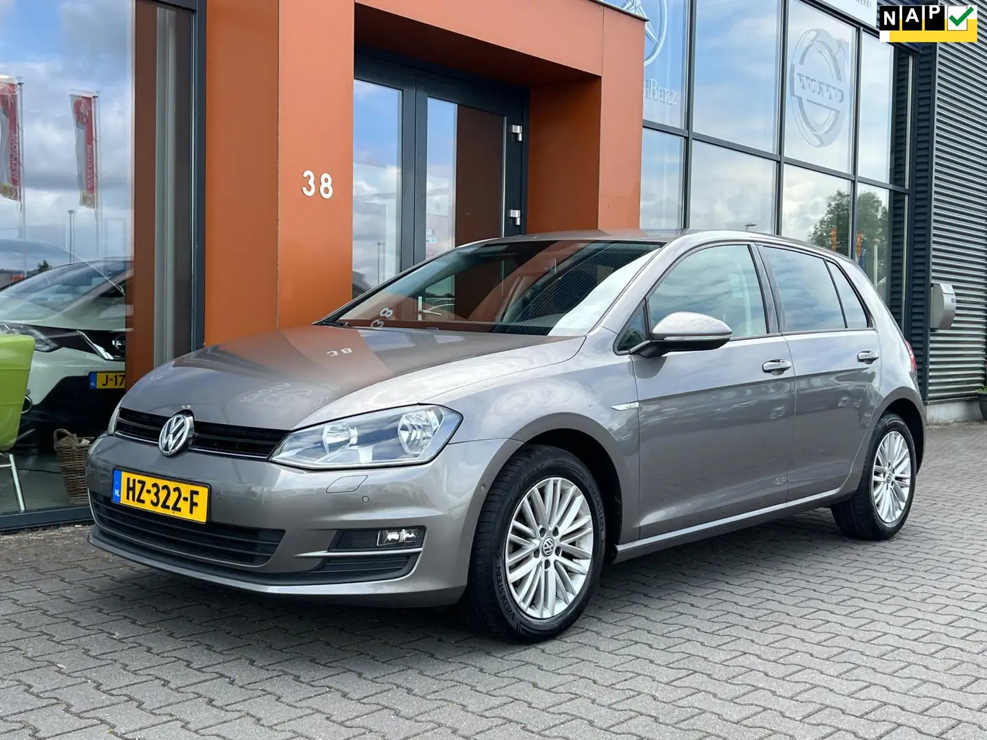 Volkswagen Golf 1.4 TSI|PDC|Clima|6BAK|Stoelverw.|Navi|Cruise Grijs - 1