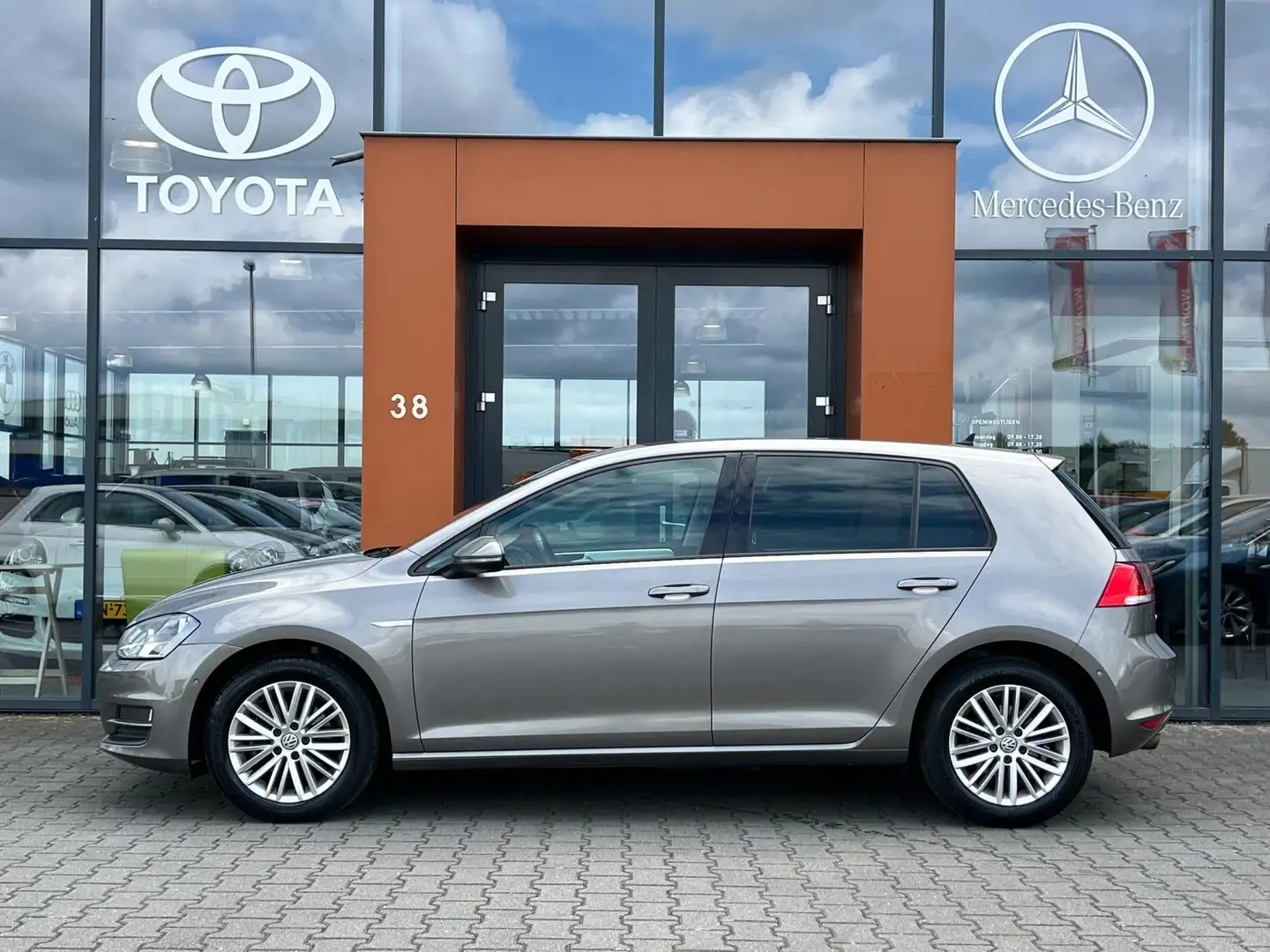 Volkswagen Golf 1.4 TSI|PDC|Clima|6BAK|Stoelverw.|Navi|Cruise Grijs - 2