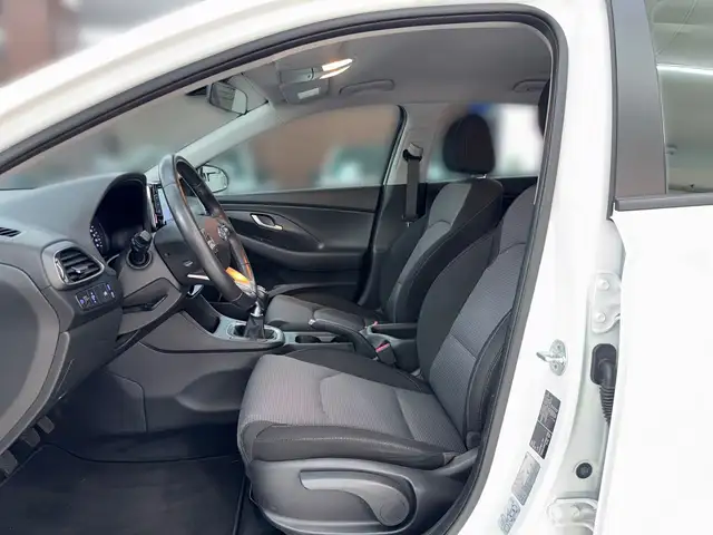 Hyundai I30 view 8
