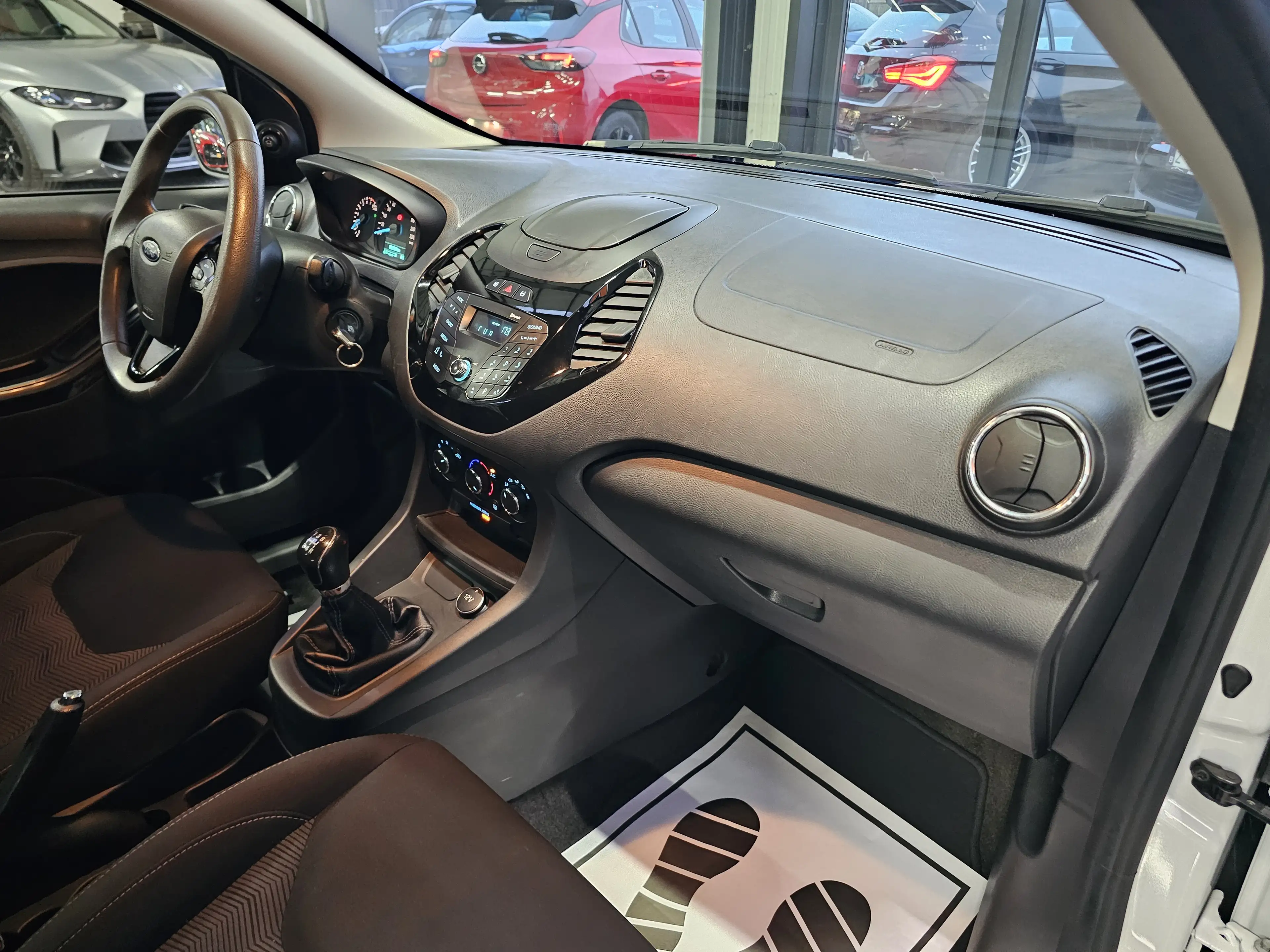 Ford Ka/Ka+ 1.2i Essential // 5p // Clim // Bluetooth — photo 15