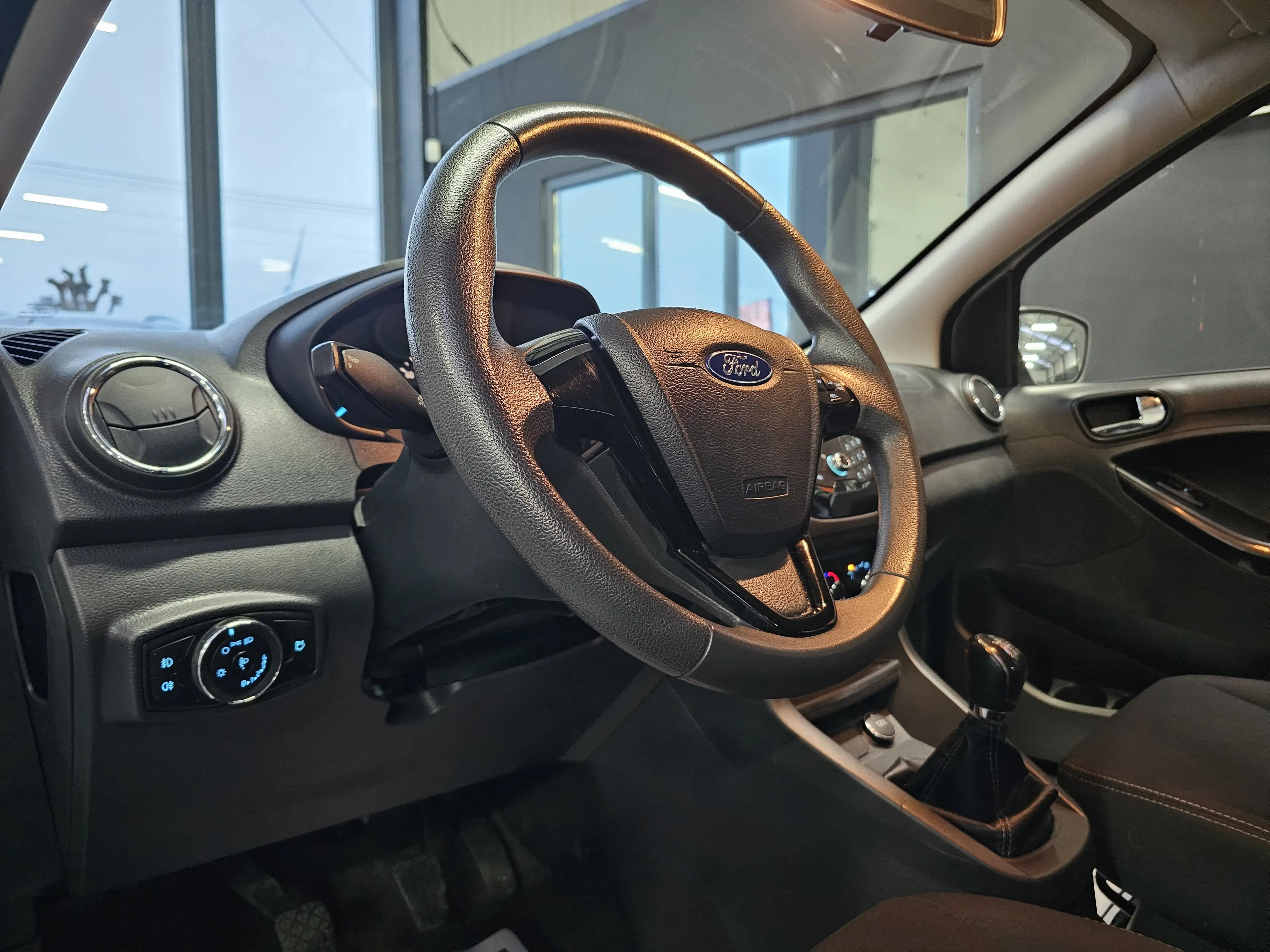 Ford Ka/Ka+ 1.2i Essential // 5p // Clim // Bluetooth — photo 12