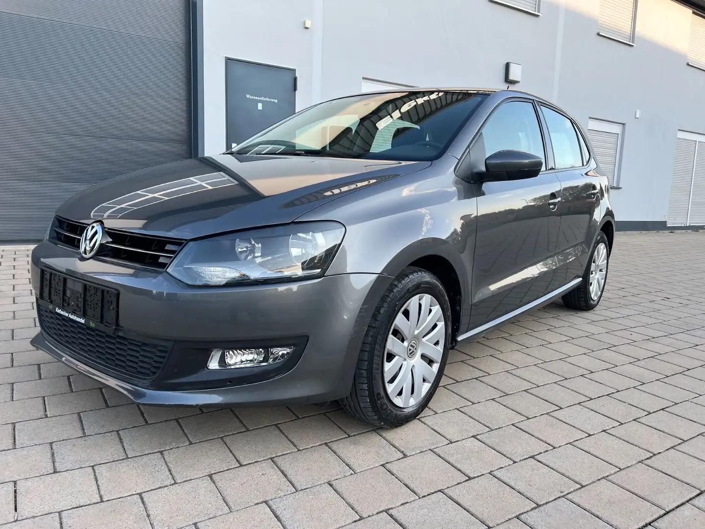 Volkswagen Polo V Comfortline ** 1 Hand ** Grigio - 2