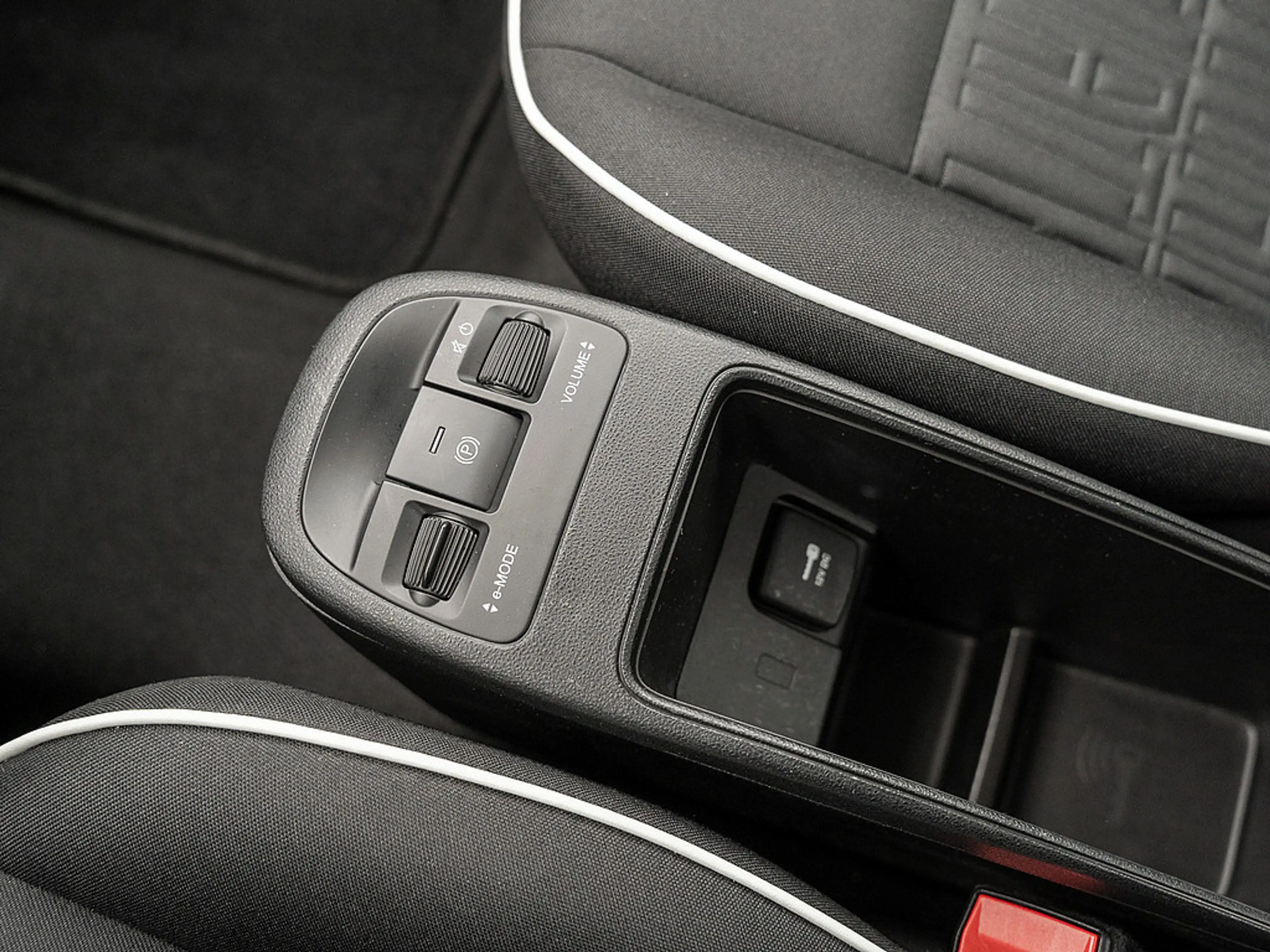 Fiat 500e Base 42kWh - CarPlay, Klimaautomatik, uv — photo 10