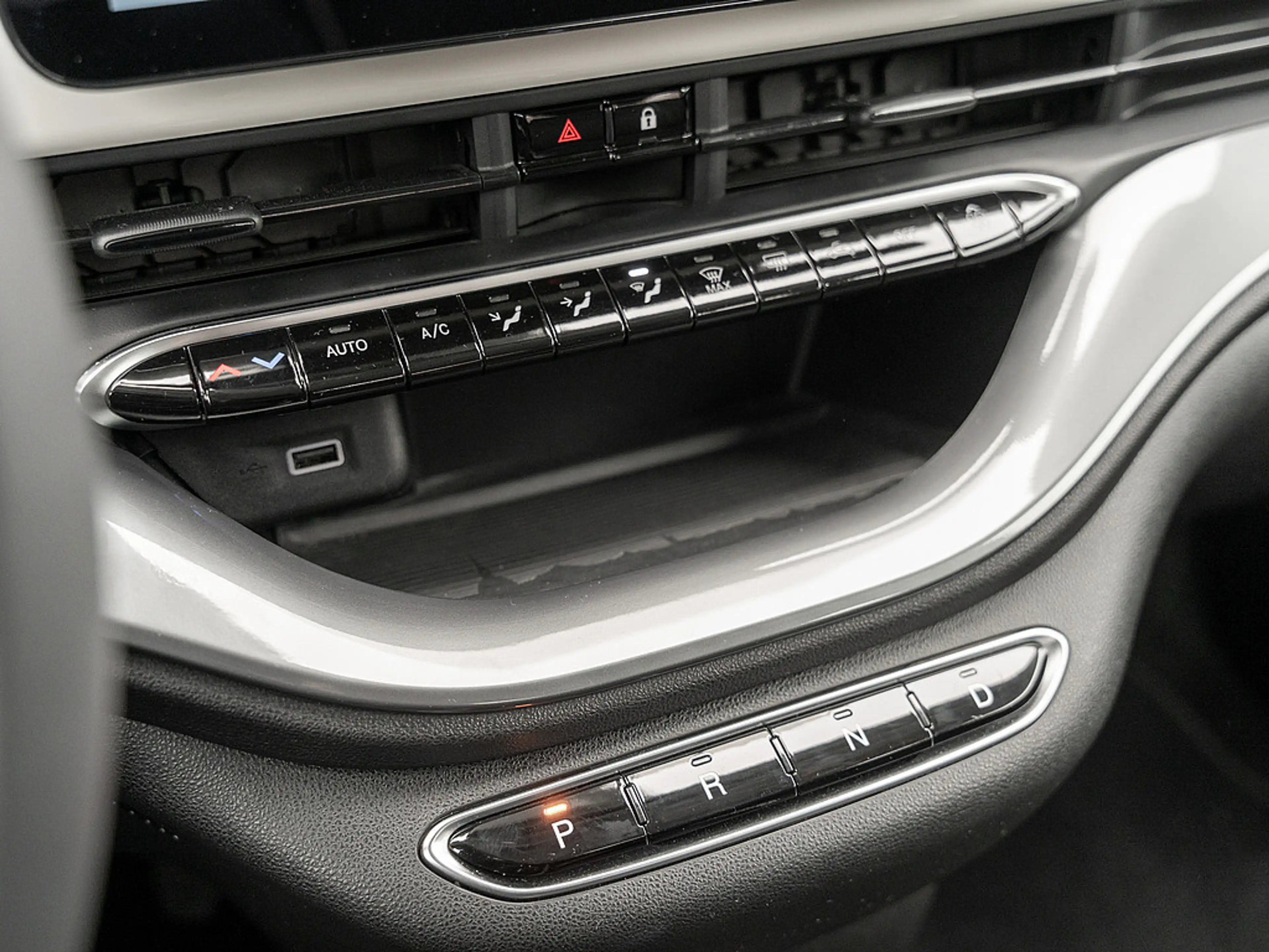 Fiat 500e Base 42kWh - CarPlay, Klimaautomatik, uv — photo 9