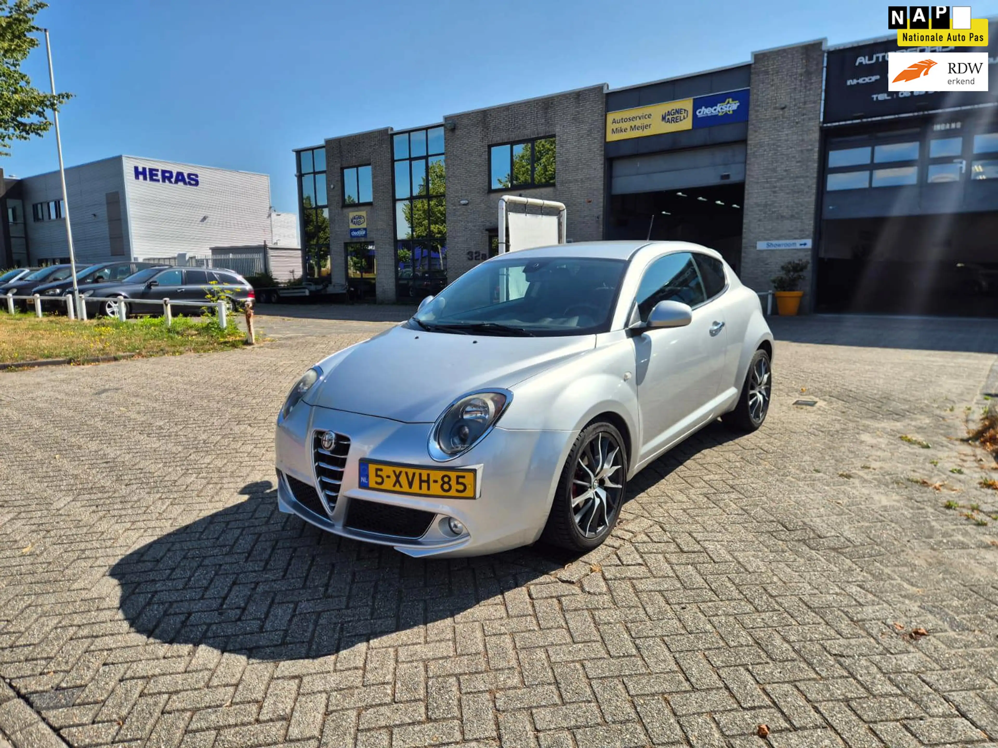 Alfa Romeo MiTo 0.9 TwinAir Esclusivo Airco! Trekhaak! Nap! Pdc! D