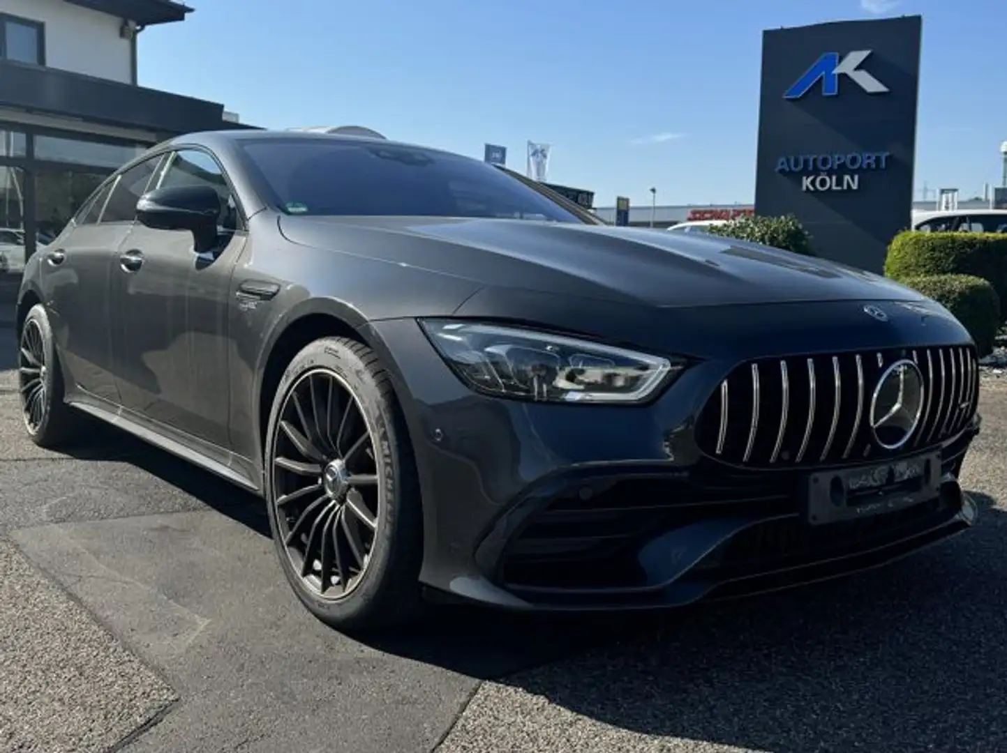 Mercedes-Benz AMG GT 53 4MATIC+*Sportauspuff*ACC*MBUX* Schwarz - 1