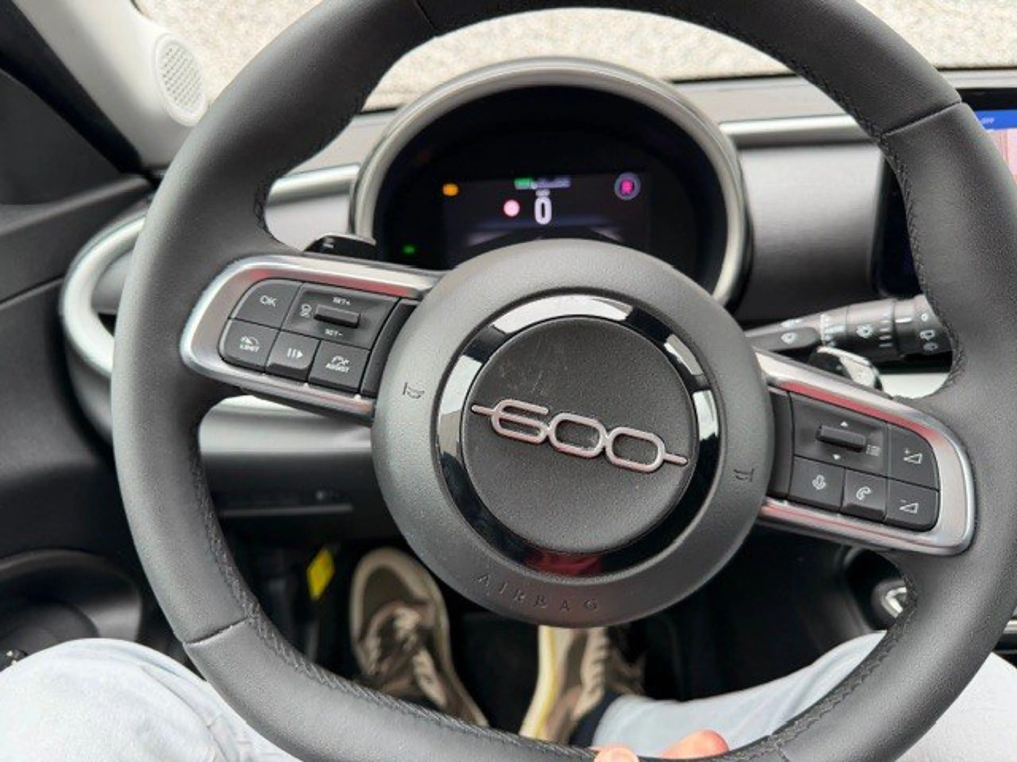 Fiat 600 *GPS*CAMERA*KEY LESS GO* Hybrid 100 PK — photo 7
