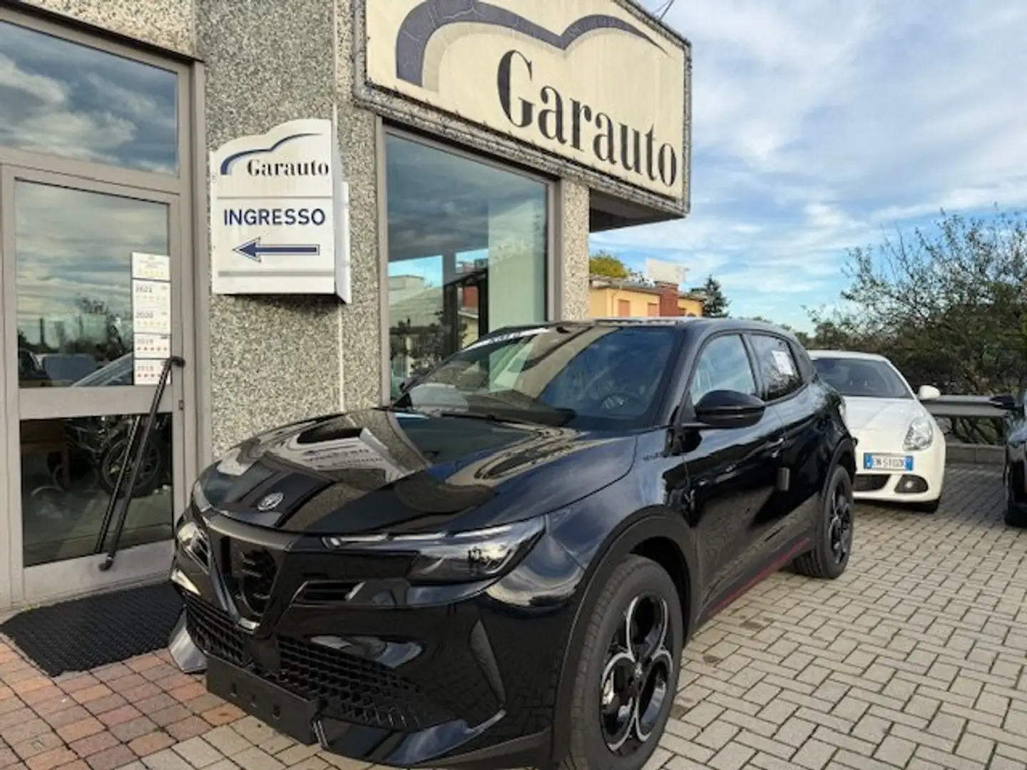 Alfa Romeo Junior Junior 1.2 ibrida Speciale 145cv edct6 Nero - 1