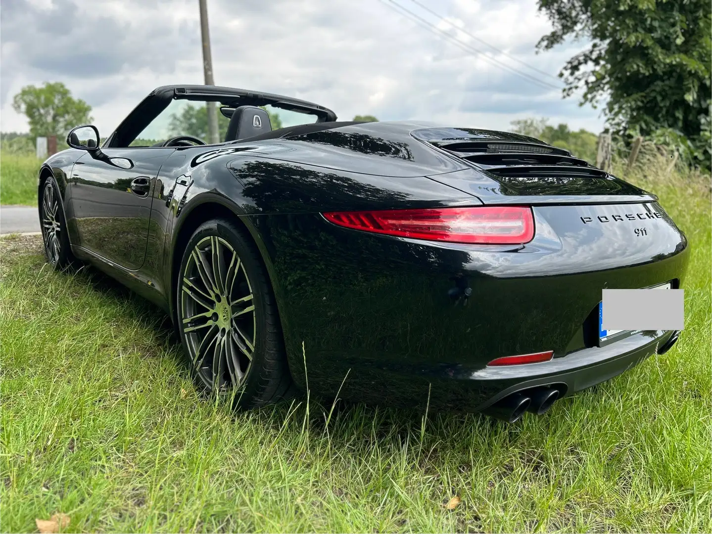 Porsche 991 Porsche Carrera Black Edition Cabriolet *Approved* - 1